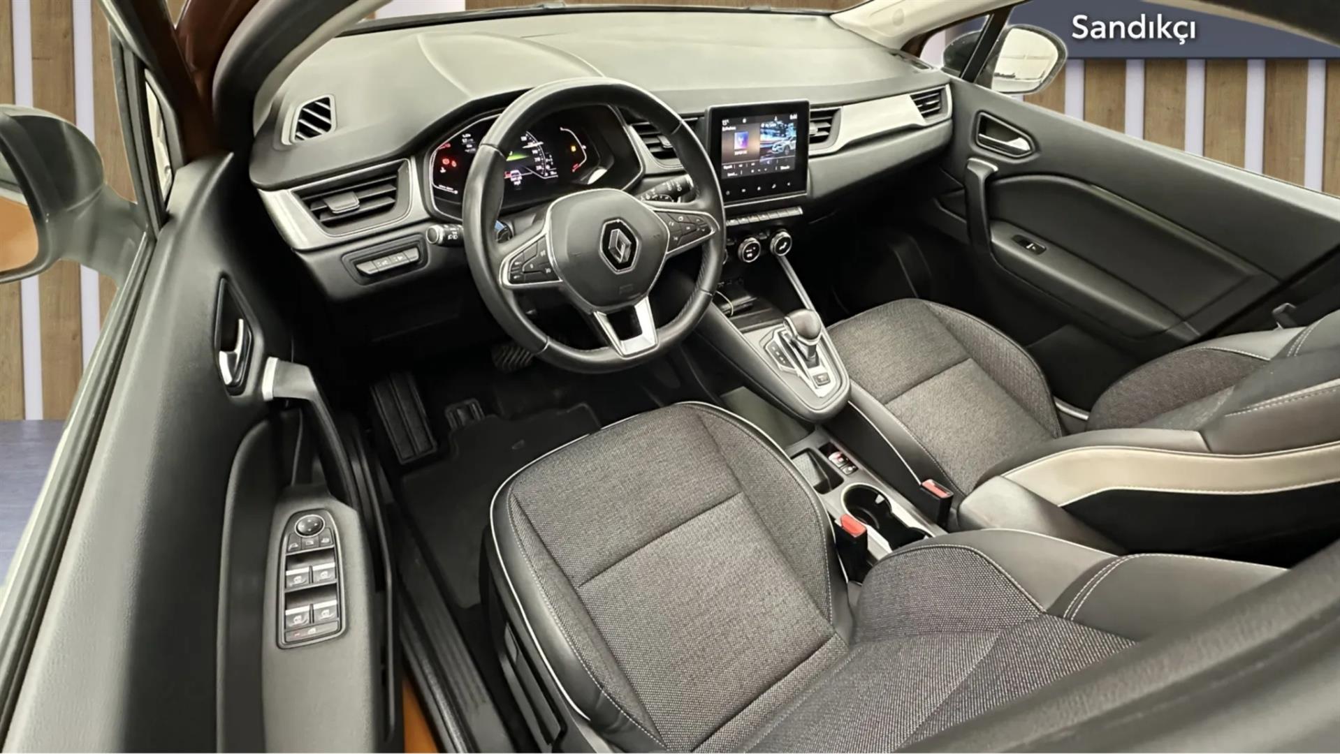 2020 RENAULT CAPTUR 1.3 TCE ICON EDC