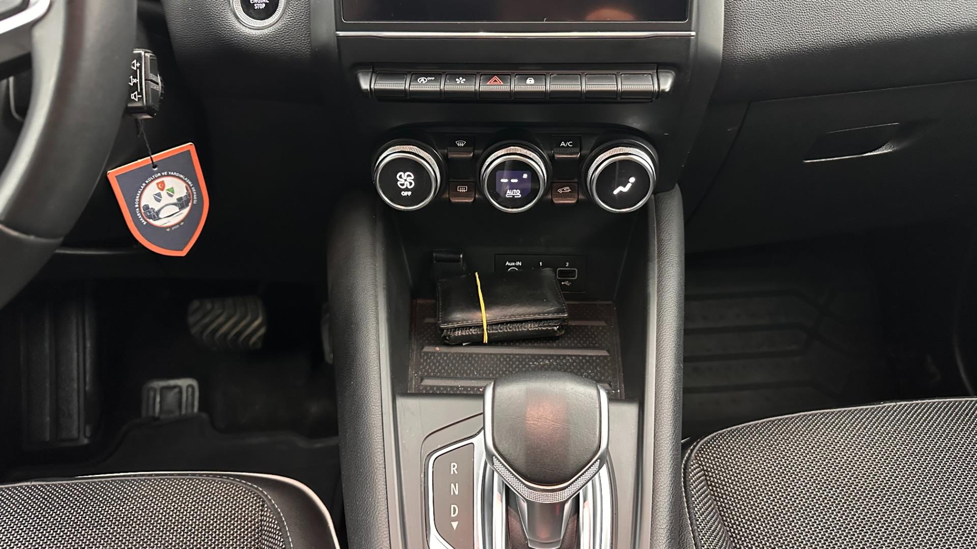 2020 RENAULT CAPTUR 1.3 TCE ICON EDC