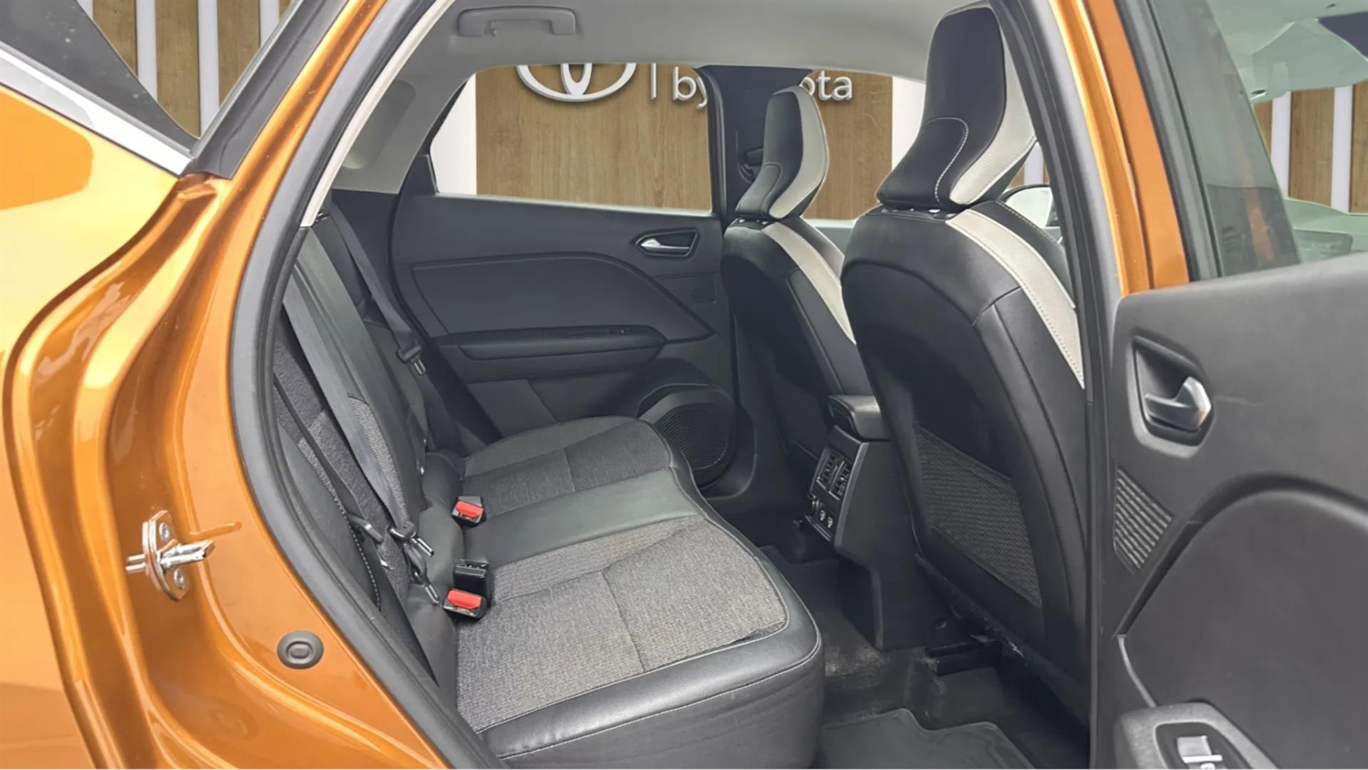 2020 RENAULT CAPTUR 1.3 TCE ICON EDC