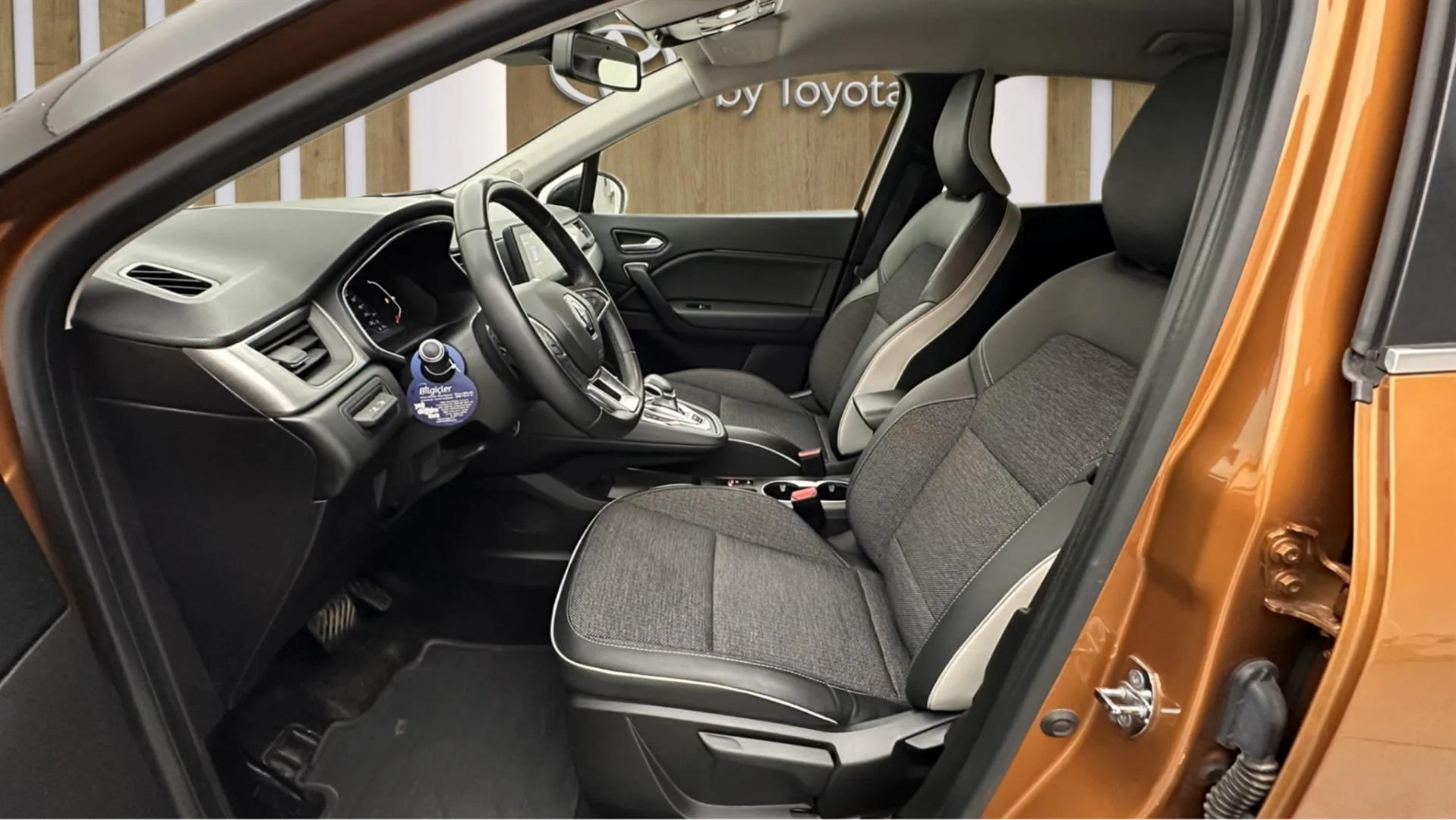 2020 RENAULT CAPTUR 1.3 TCE ICON EDC