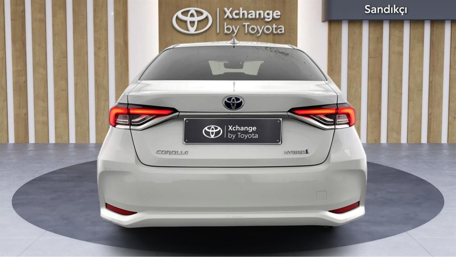 2022 TOYOTA COROLLA 1.8 HYBRID FLAME E-CVT
