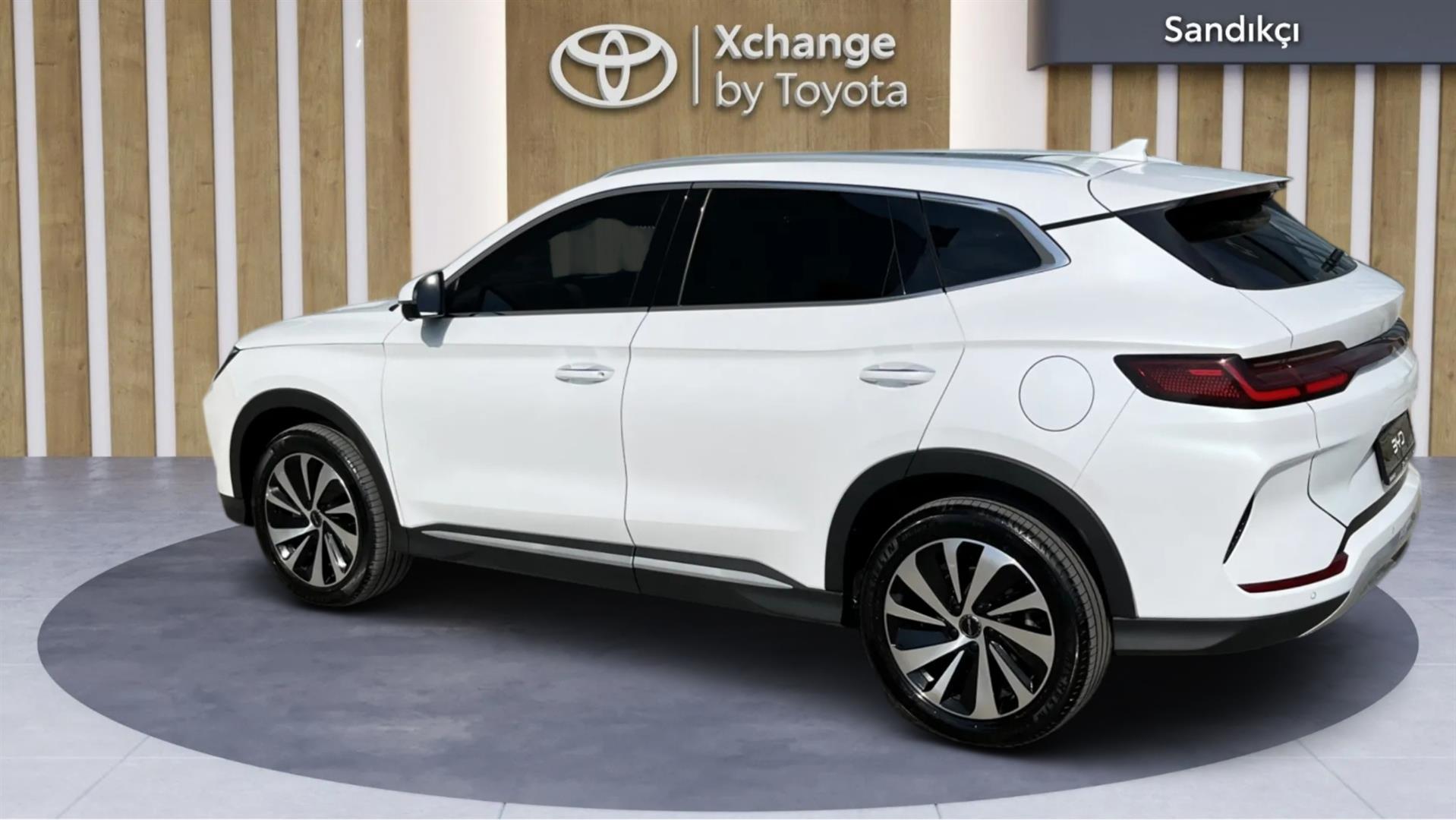 2024 BYD SEAL U DM-İ Design