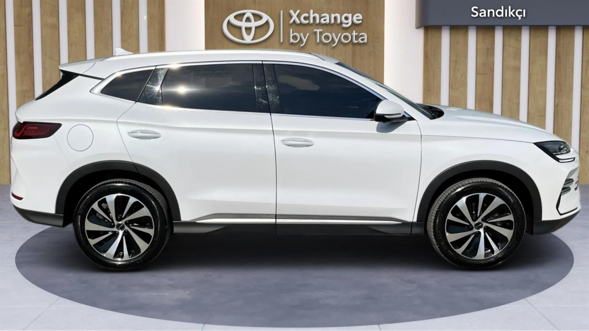 2024 BYD SEAL U DM-İ Design