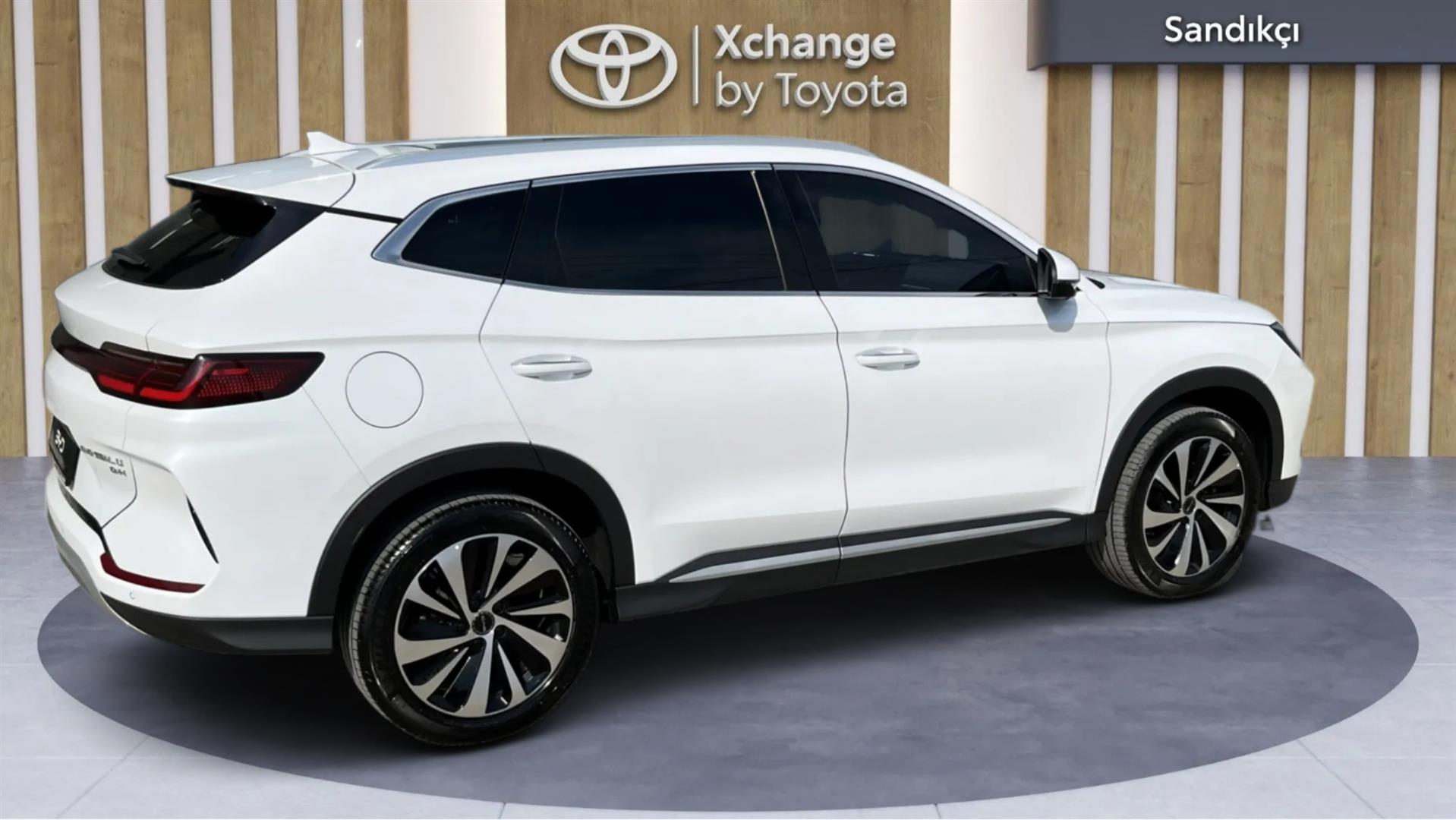 2024 BYD SEAL U DM-İ Design