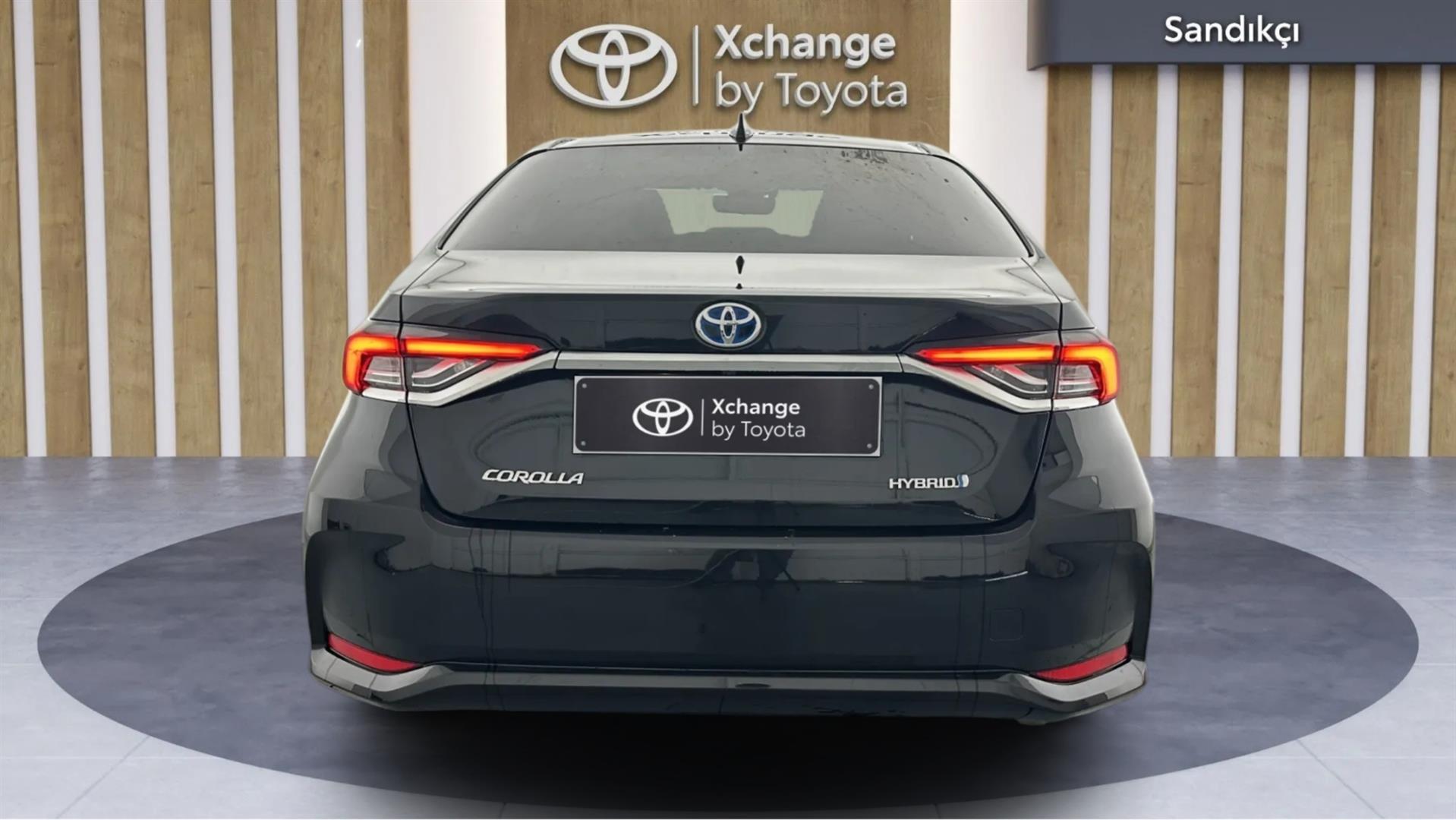 2022 TOYOTA COROLLA 1.8 HYBRID FLAME E-CVT