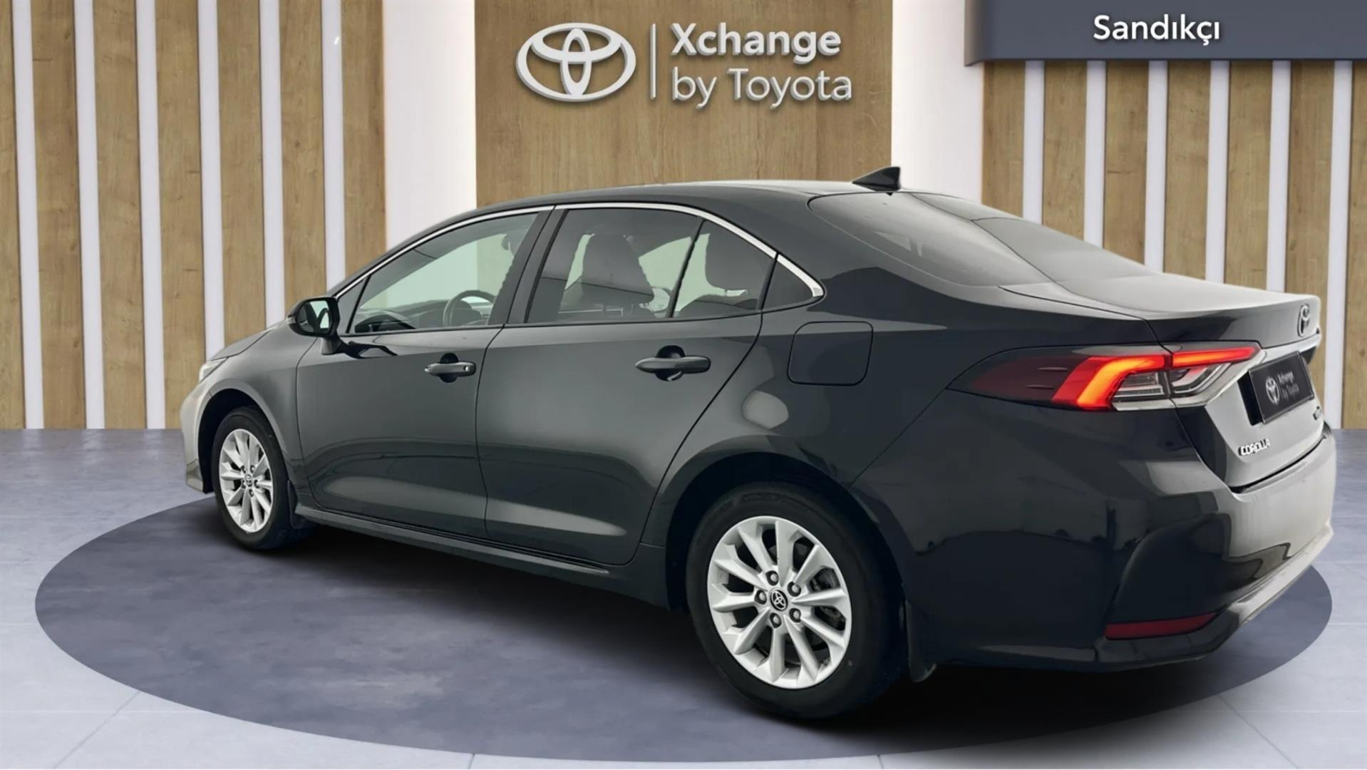 2022 TOYOTA COROLLA 1.8 HYBRID FLAME E-CVT