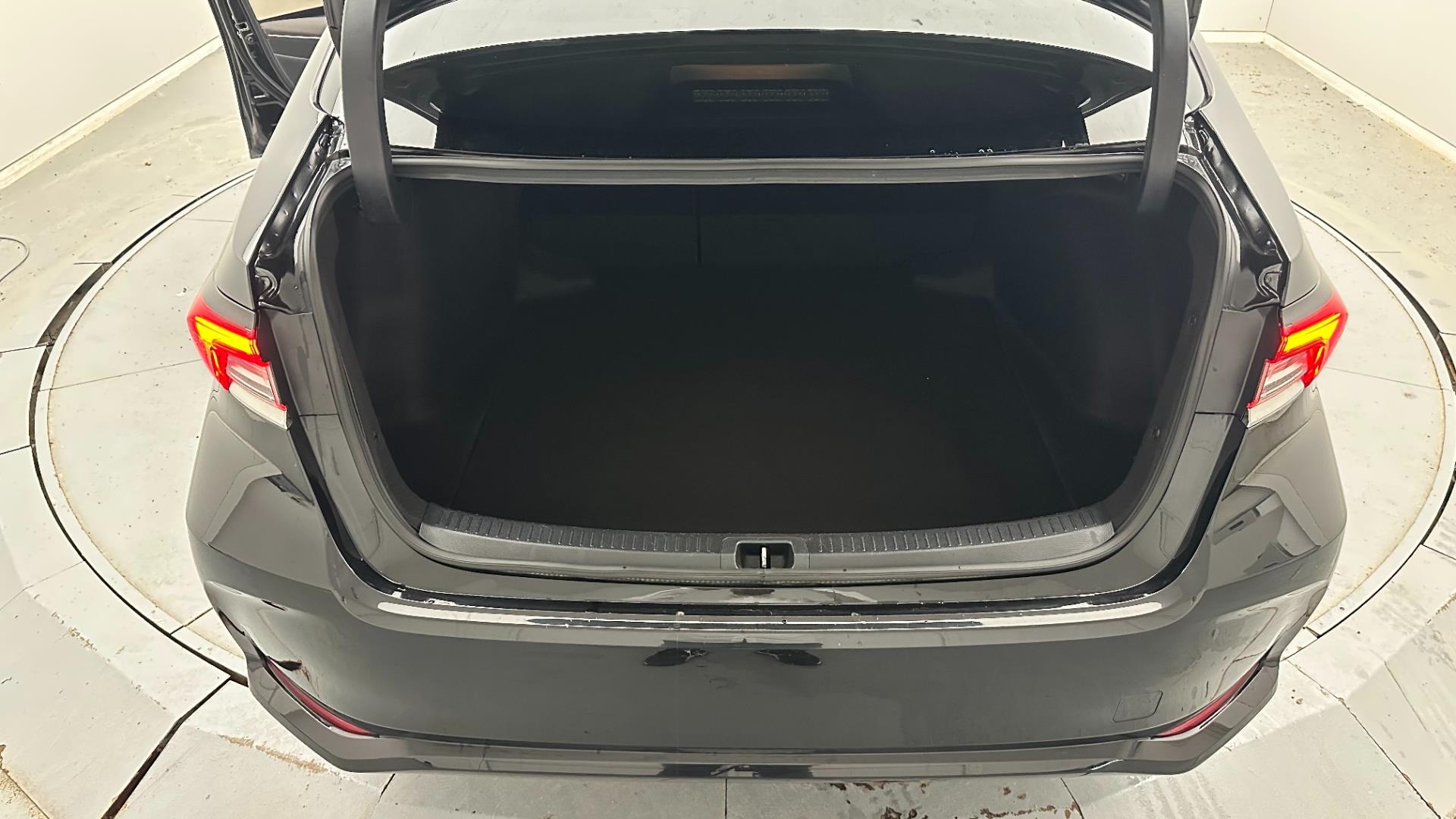 2022 TOYOTA COROLLA 1.8 HYBRID FLAME E-CVT