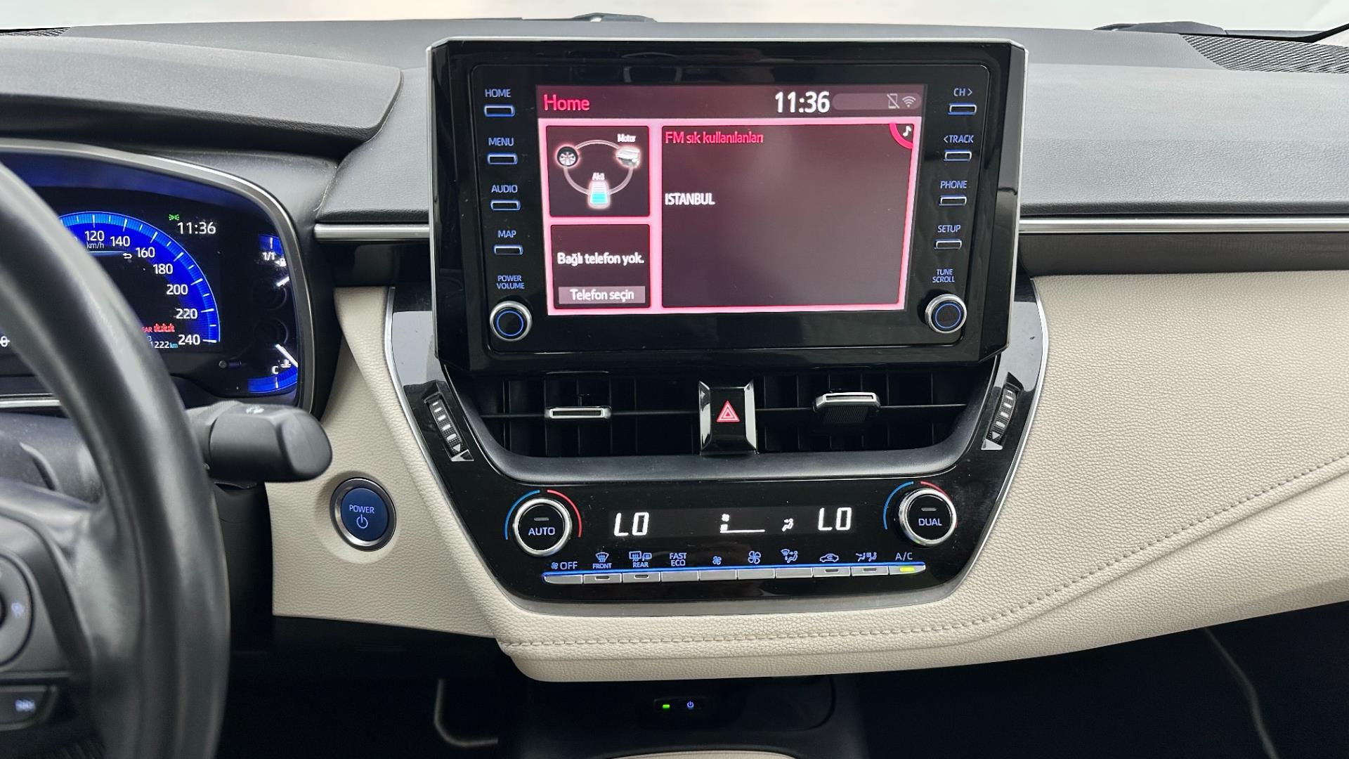 2022 TOYOTA COROLLA 1.8 HYBRID FLAME E-CVT