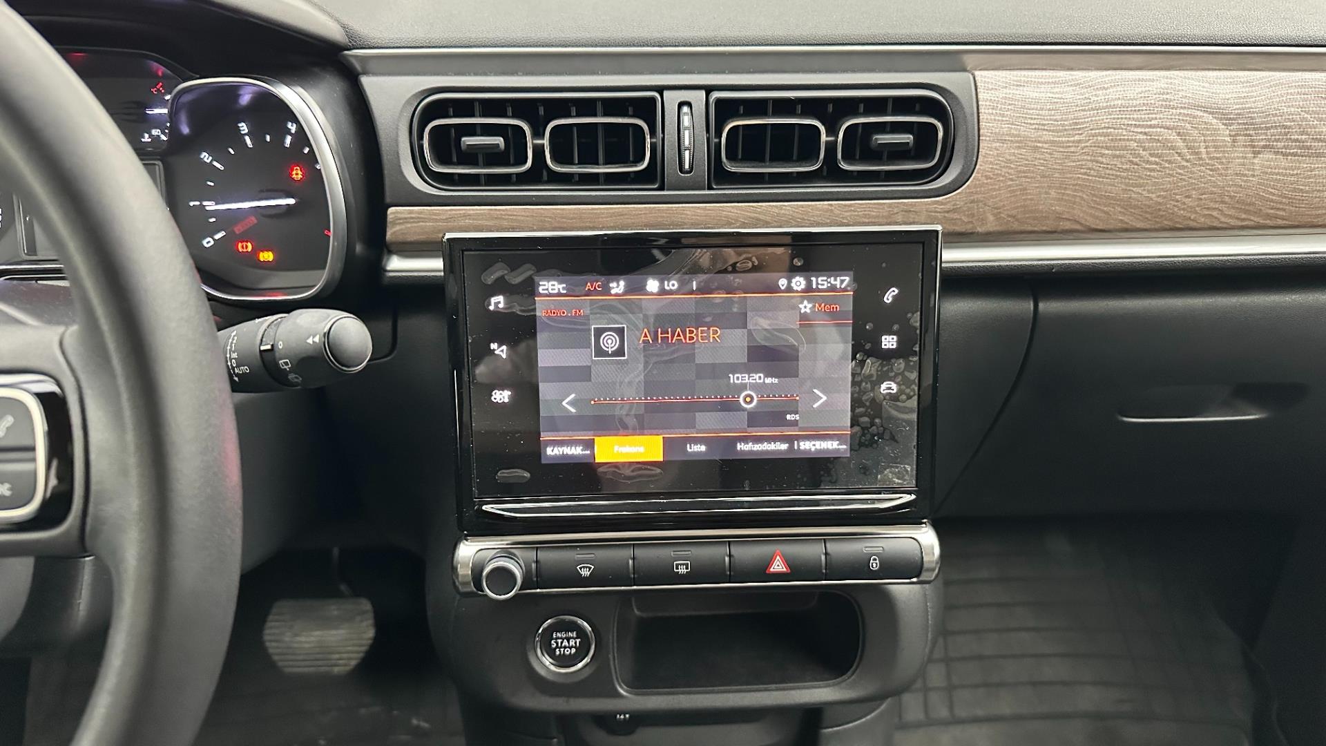 2023 CITROEN C3 1.2 PureTech S&S Shine EAT6
