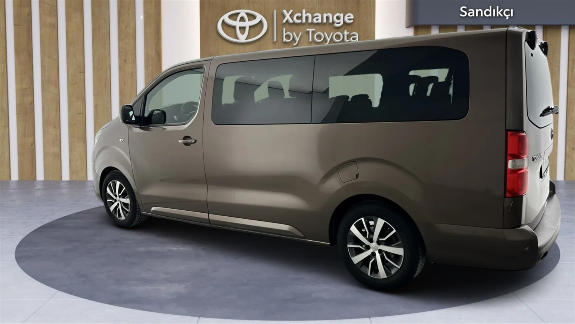 2017 TOYOTA Proace Verso 2.0L Premium