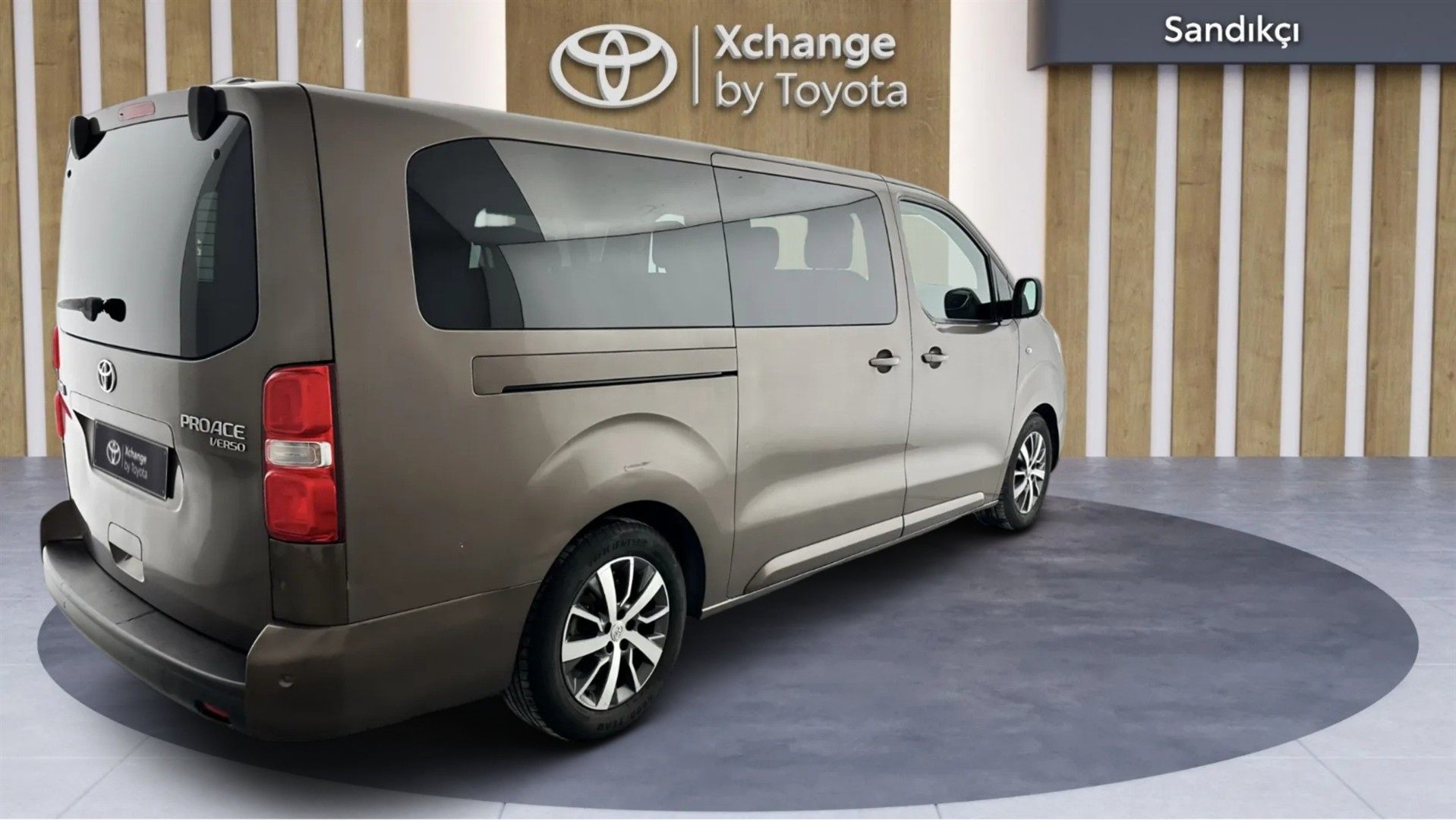 2017 TOYOTA Proace Verso 2.0L Premium