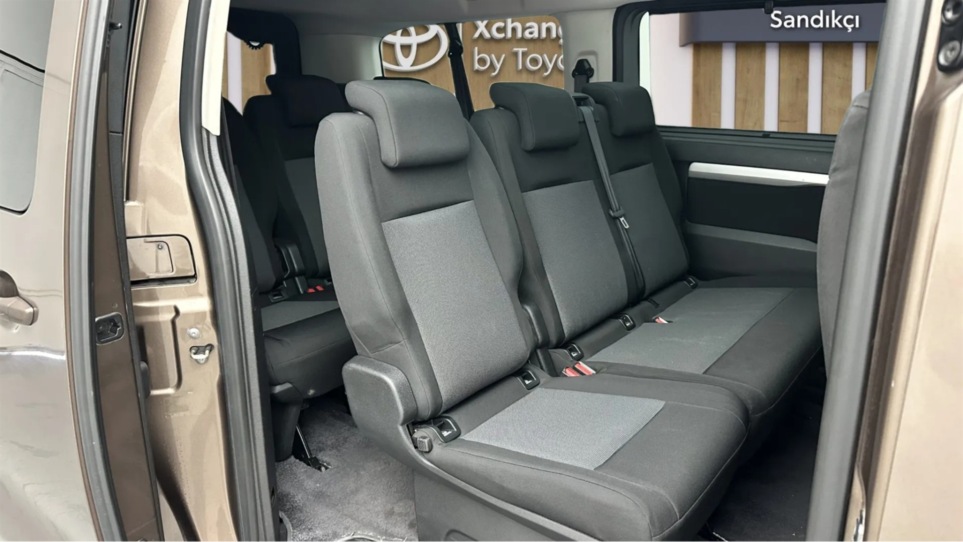 2017 TOYOTA Proace Verso 2.0L Premium