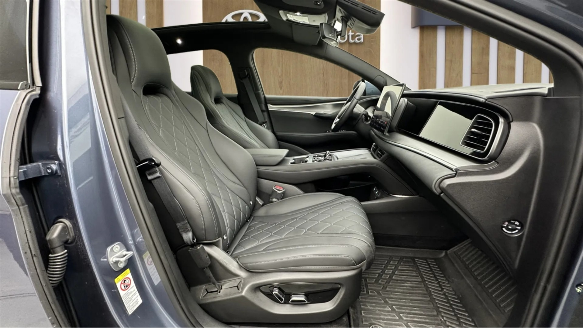 2025 BYD Sealion 7 Design