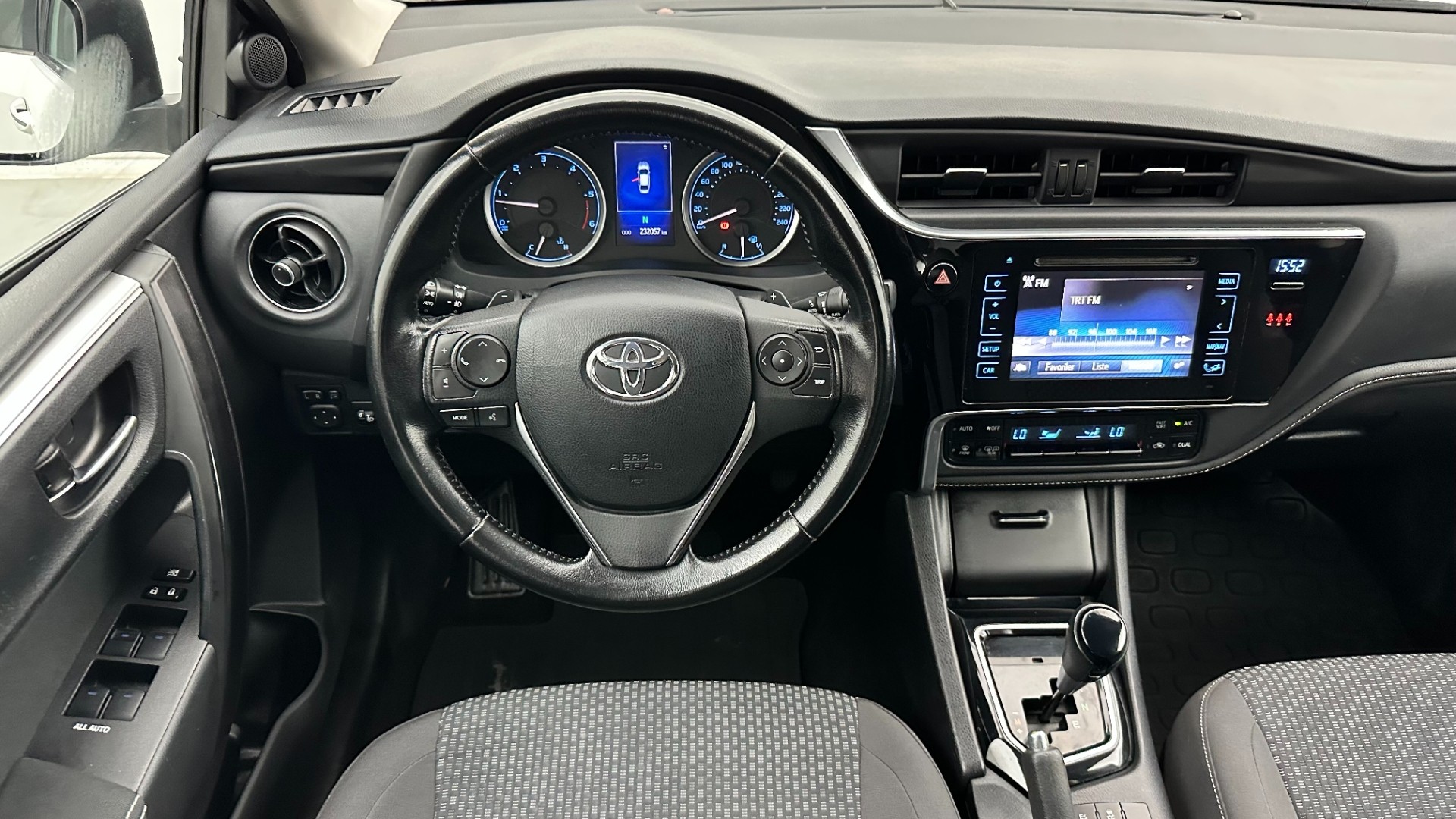 2017 TOYOTA COROLLA 1.4 D-4D ADVANCE M/M