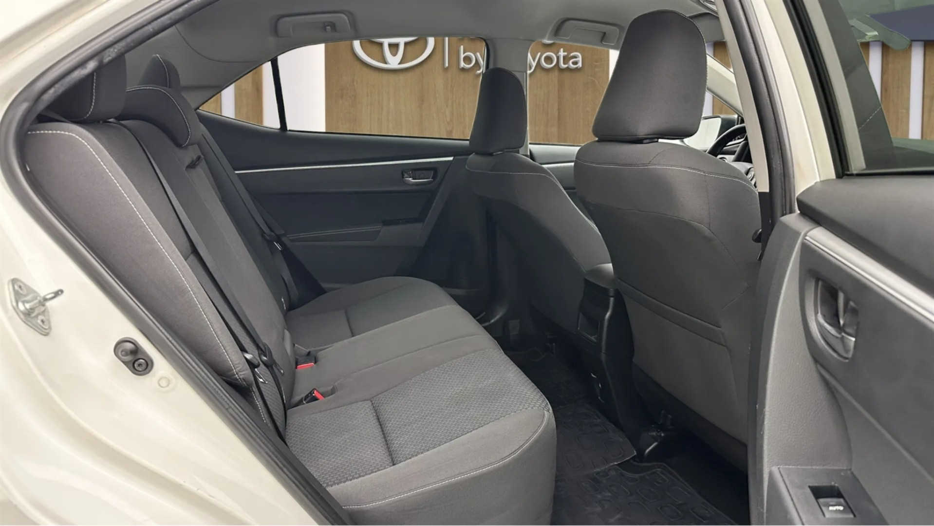 2017 TOYOTA COROLLA 1.4 D-4D ADVANCE M/M