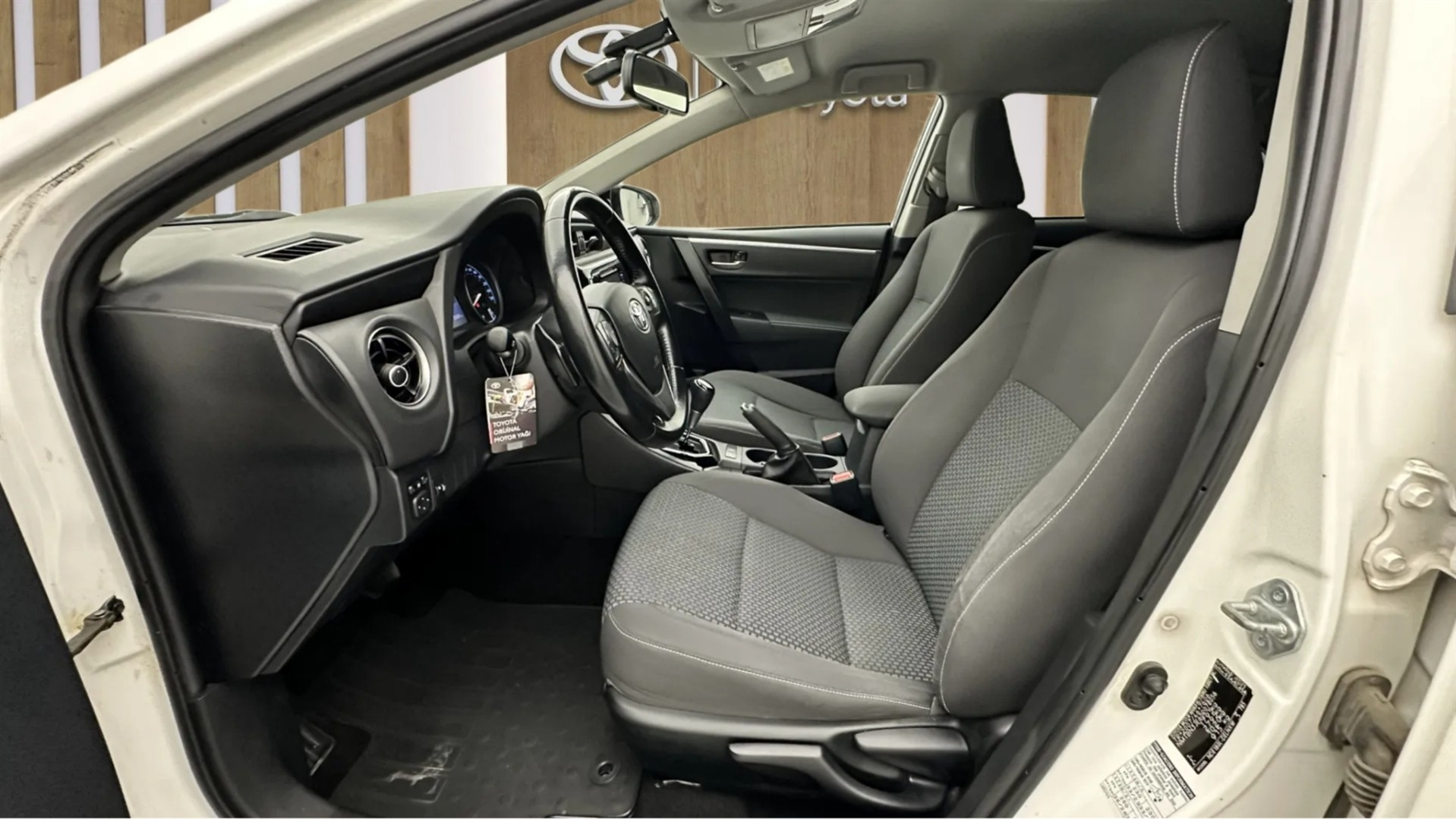 2017 TOYOTA COROLLA 1.4 D-4D ADVANCE M/M