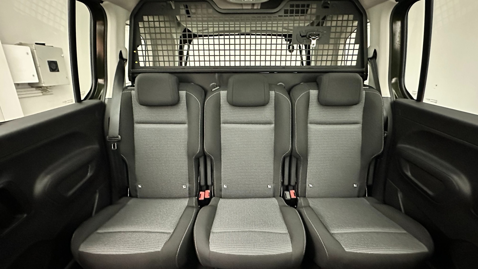 2025 TOYOTA PROACE CITY 1.5 D PASSION X-PACK A/T