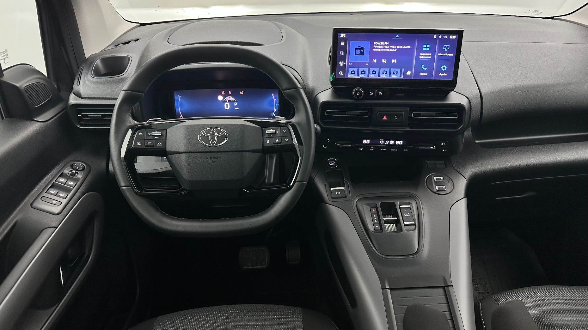 2025 TOYOTA PROACE CITY 1.5 D PASSION X-PACK A/T