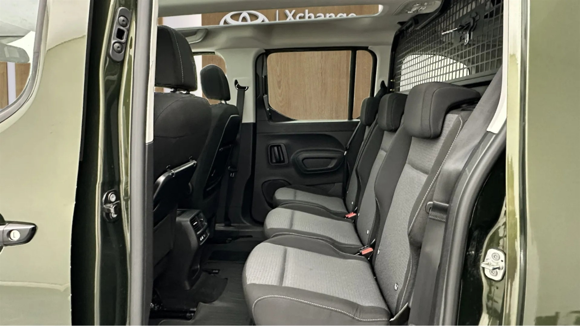 2025 TOYOTA PROACE CITY 1.5 D PASSION X-PACK A/T