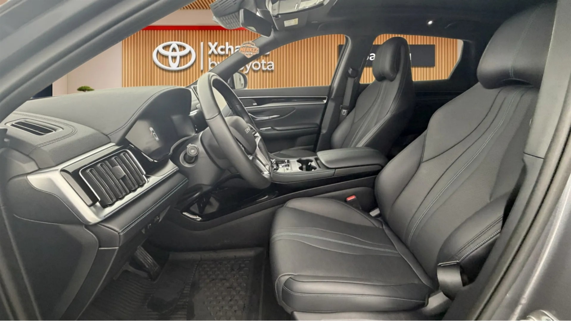 2024 BYD SEAL U DM-İ Design