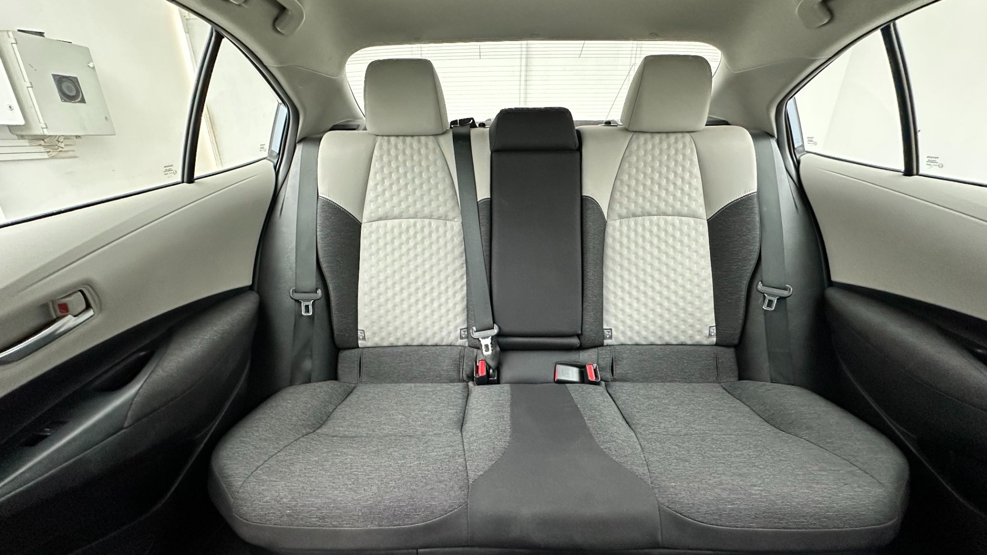 2023 TOYOTA COROLLA 1.8 HYBRID DREAM E-CVT