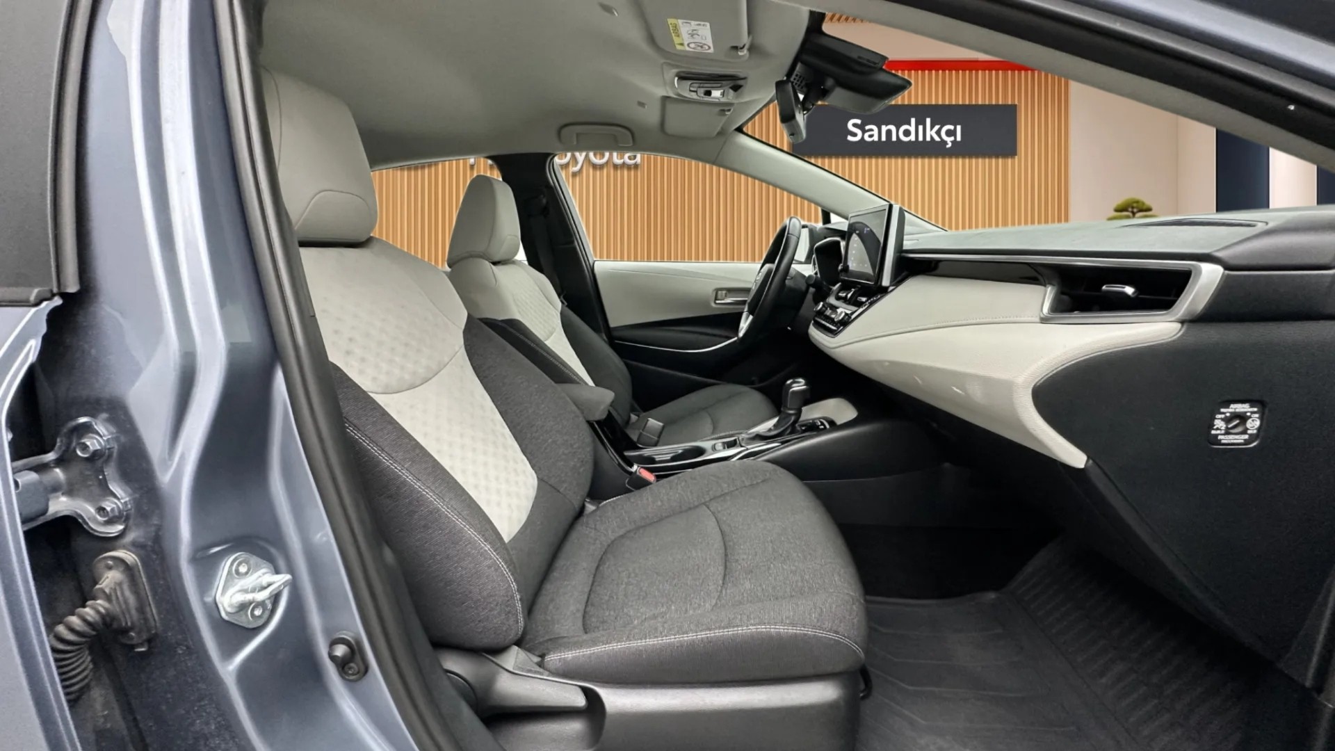 2023 TOYOTA COROLLA 1.8 HYBRID DREAM E-CVT