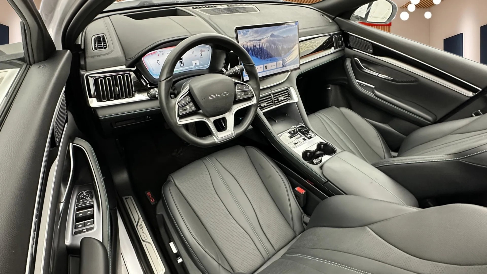 2025 BYD SEAL U EV Design
