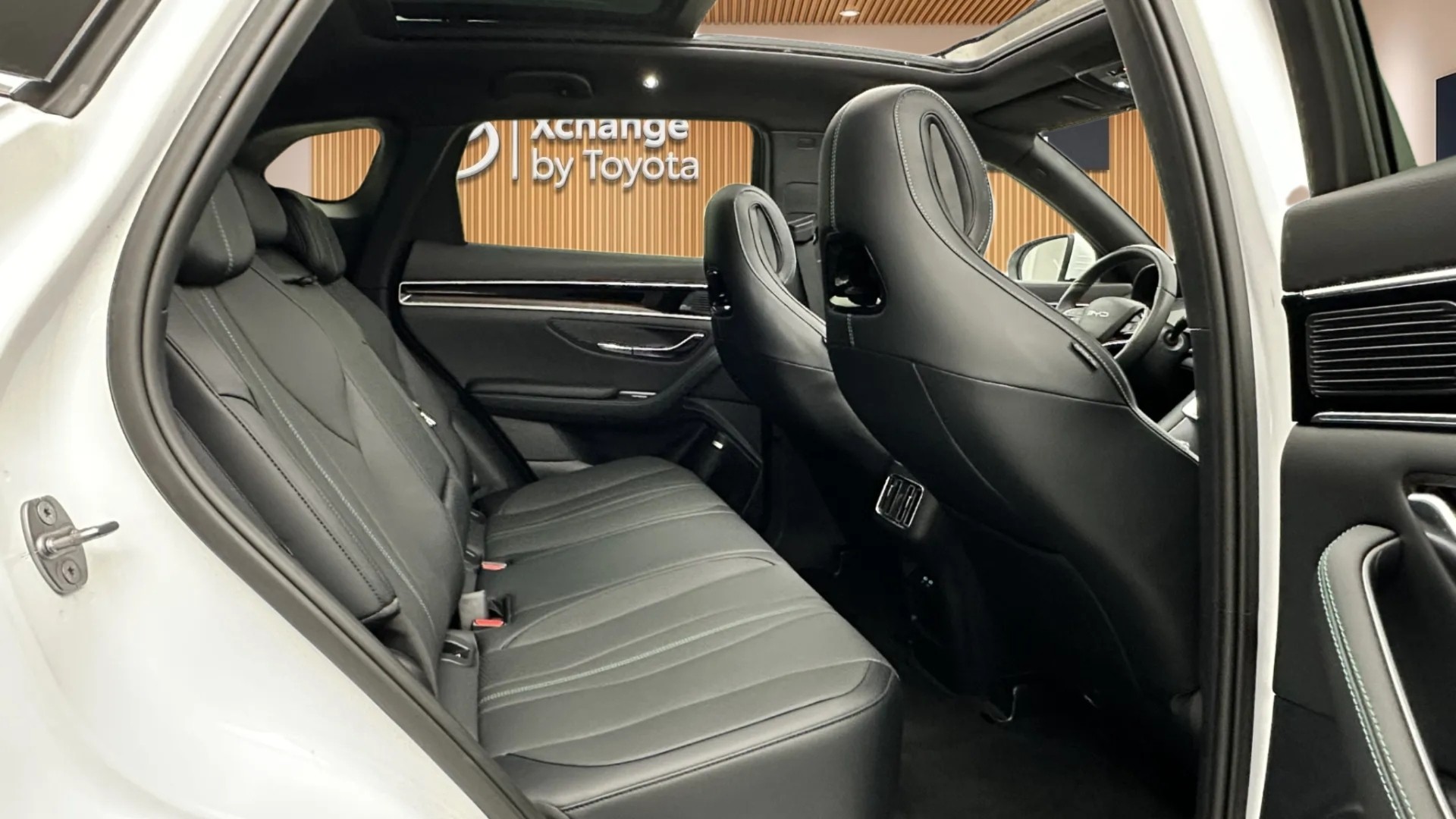 2025 BYD SEAL U EV Design