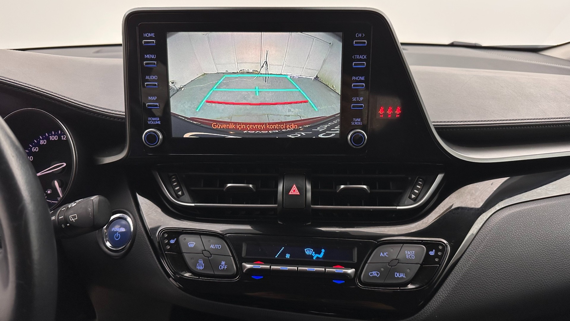 2022 TOYOTA C-HR 1.8 HYBRID 4*2 PASSION E-CVT