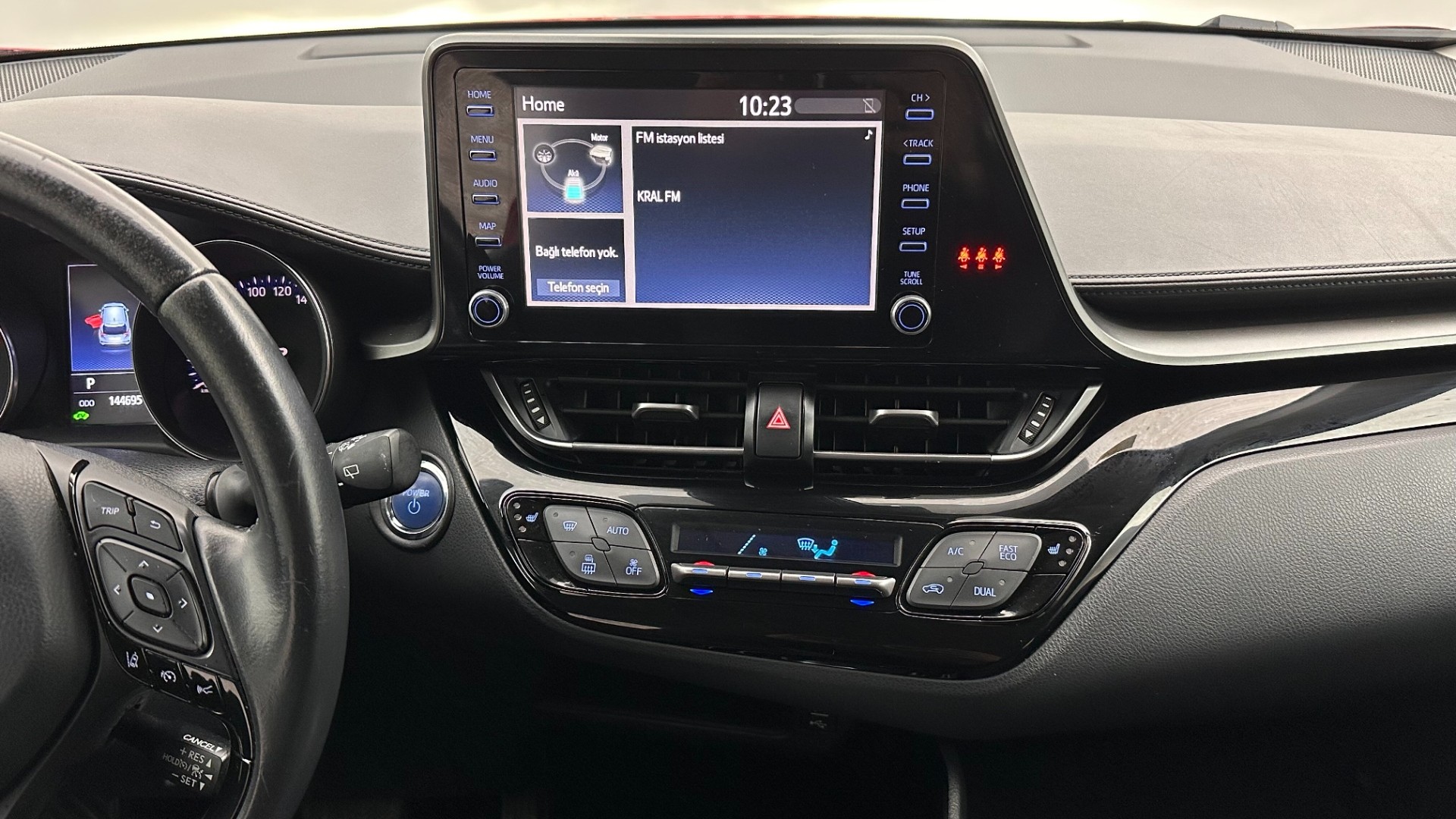 2022 TOYOTA C-HR 1.8 HYBRID 4*2 PASSION E-CVT