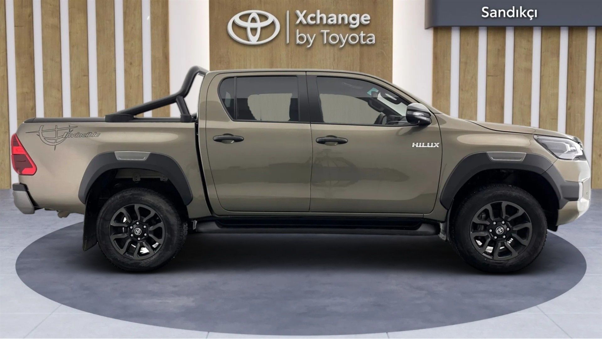 2024 TOYOTA HILUX 2.4 D-4D 4X4 INVINCIBLE A/T
