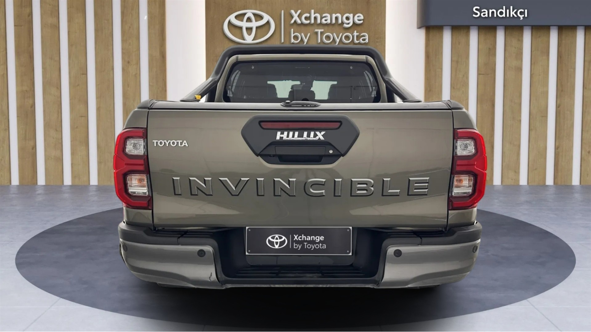 2024 TOYOTA HILUX 2.4 D-4D 4X4 INVINCIBLE A/T