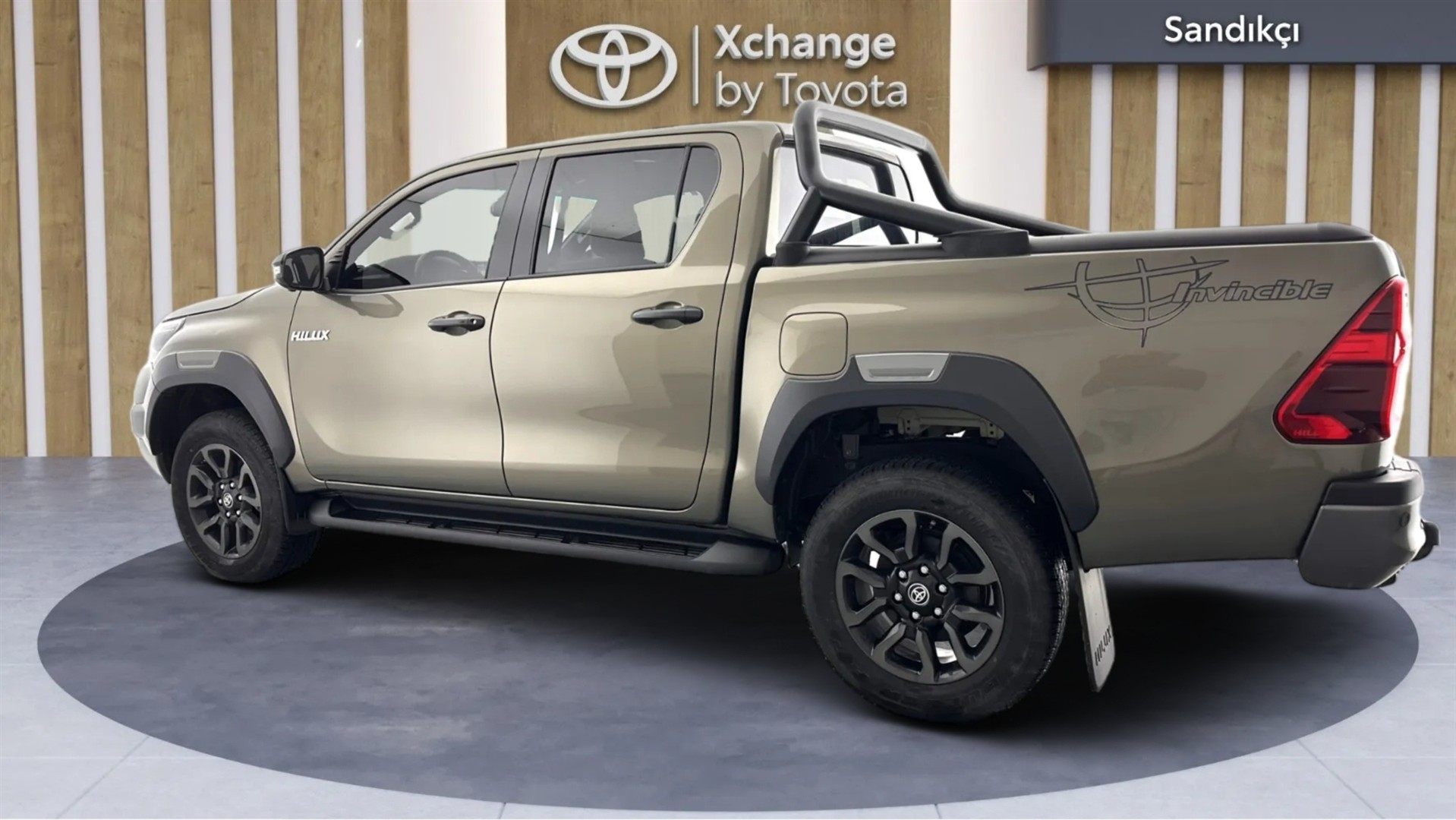 2024 TOYOTA HILUX 2.4 D-4D 4X4 INVINCIBLE A/T