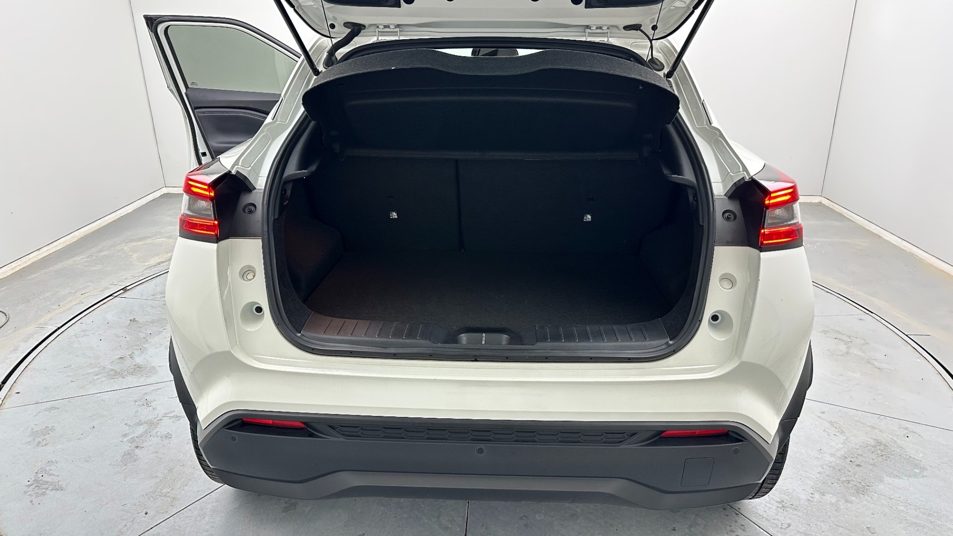 2023 NISSAN JUKE 1.0 DIG-T PLATINUM DCT
