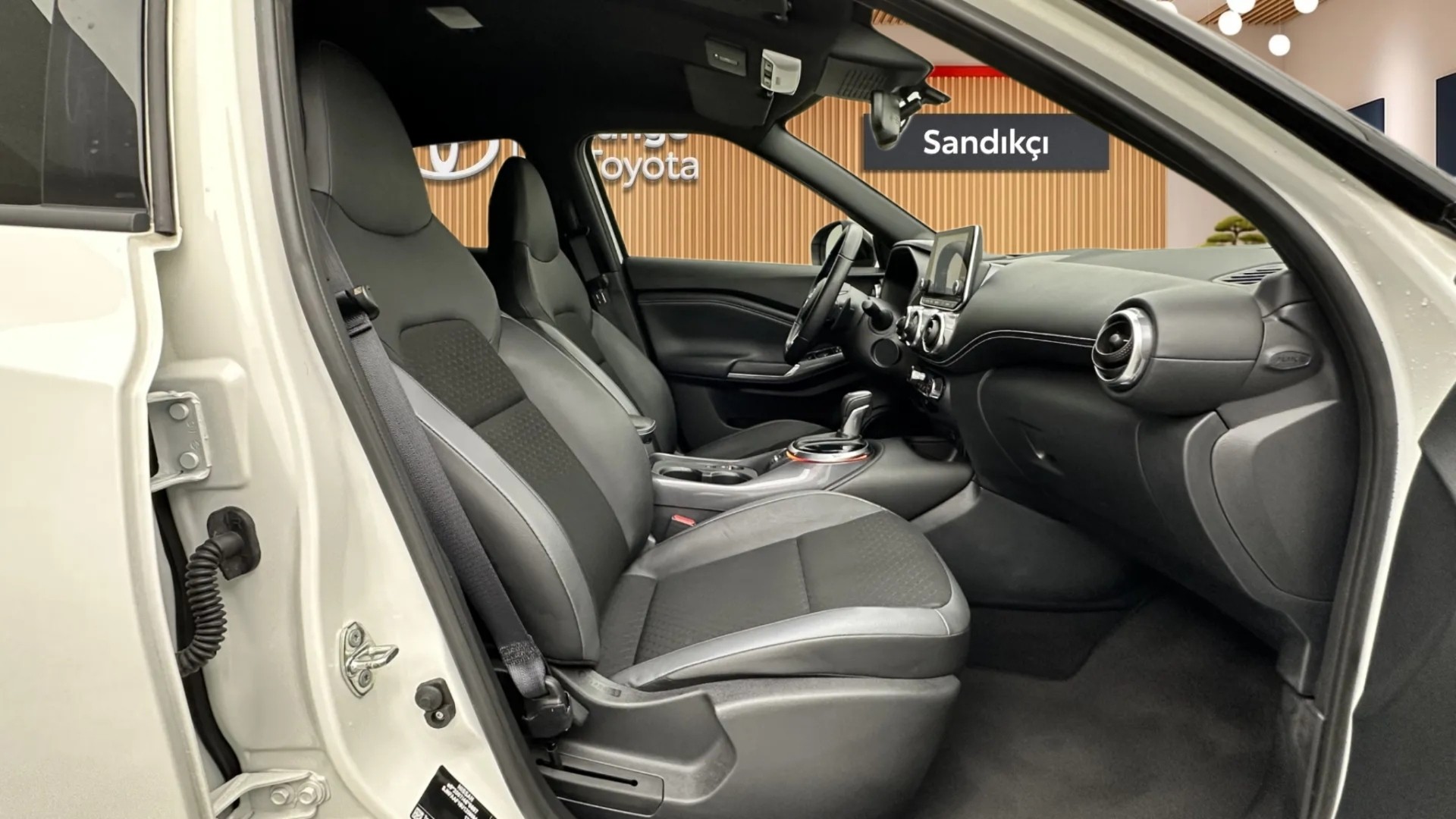 2023 NISSAN JUKE 1.0 DIG-T PLATINUM DCT