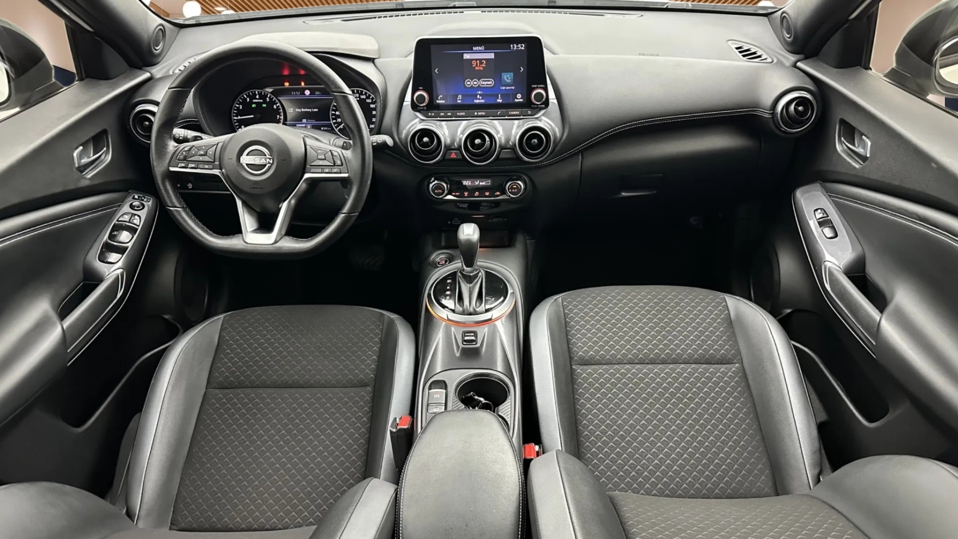 2023 NISSAN JUKE 1.0 DIG-T PLATINUM DCT