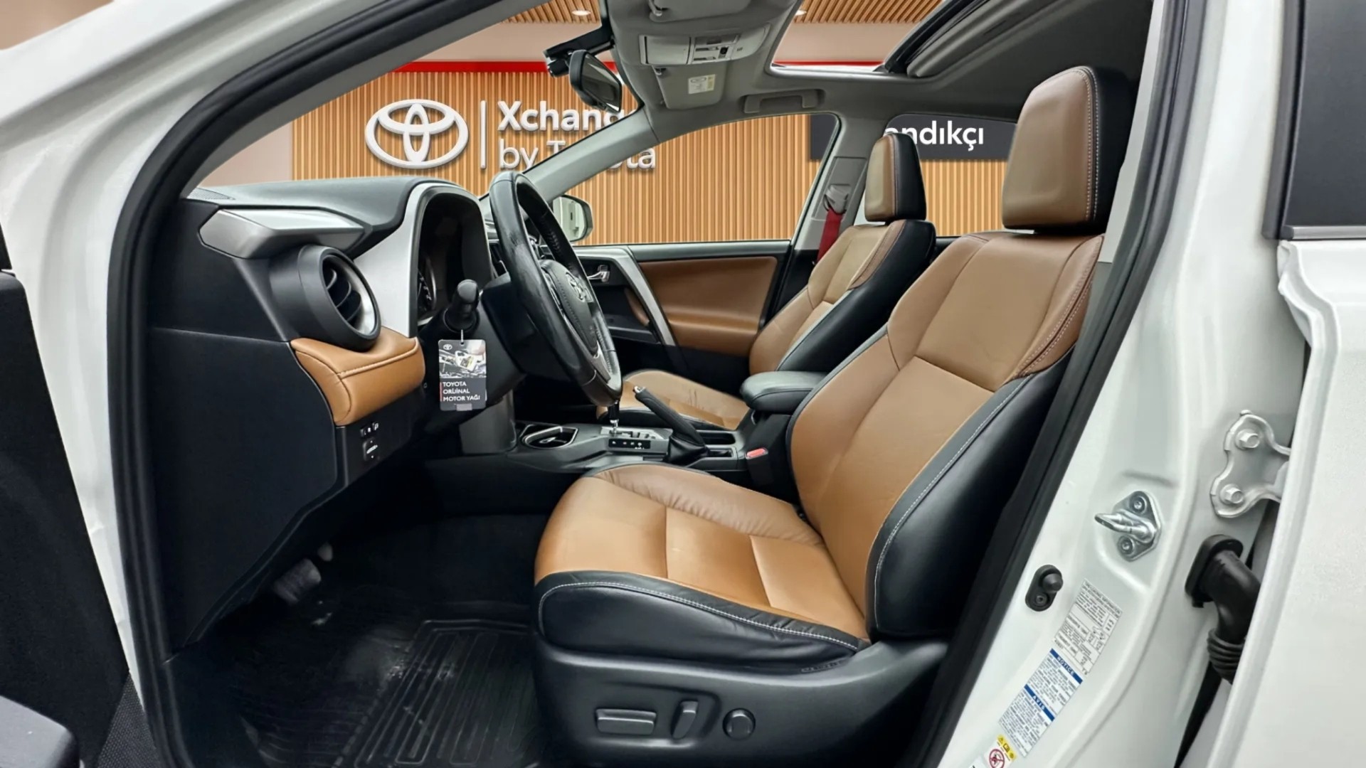 2017 TOYOTA RAV 4 2.5 HYBRID 4X4 PREMIUM PLUS NAVI MULTIDRIVE S