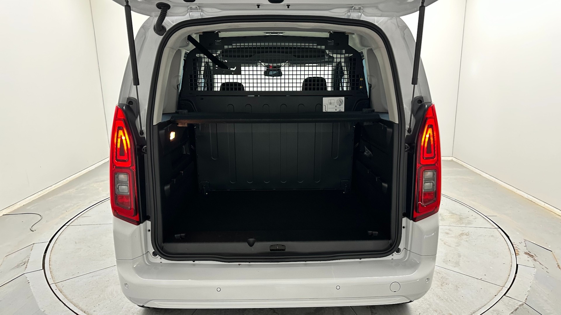 2025 OPEL COMBO KOMBİ 1.5 CDTI ESSENTIA