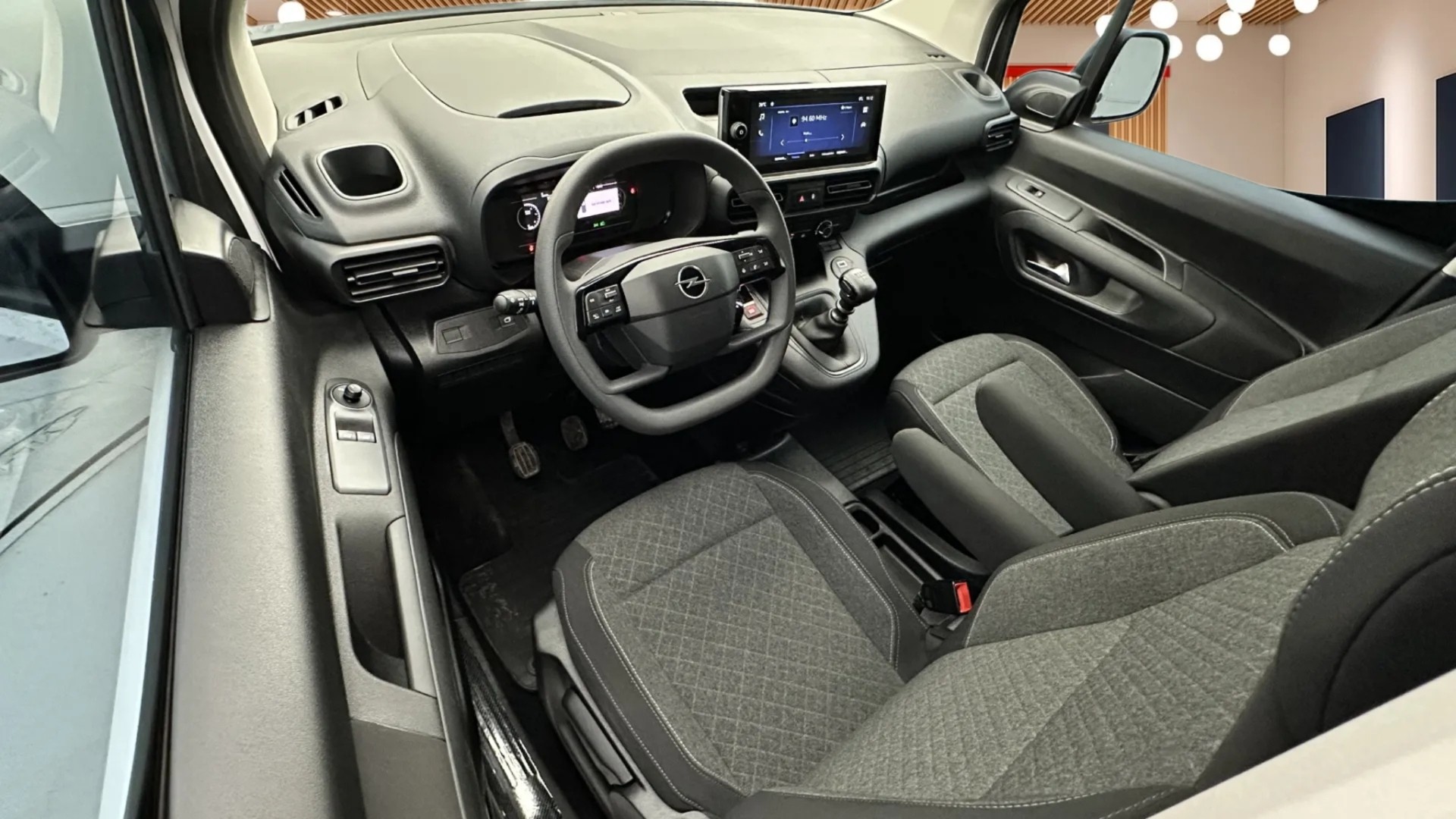 2025 OPEL COMBO KOMBİ 1.5 CDTI ESSENTIA