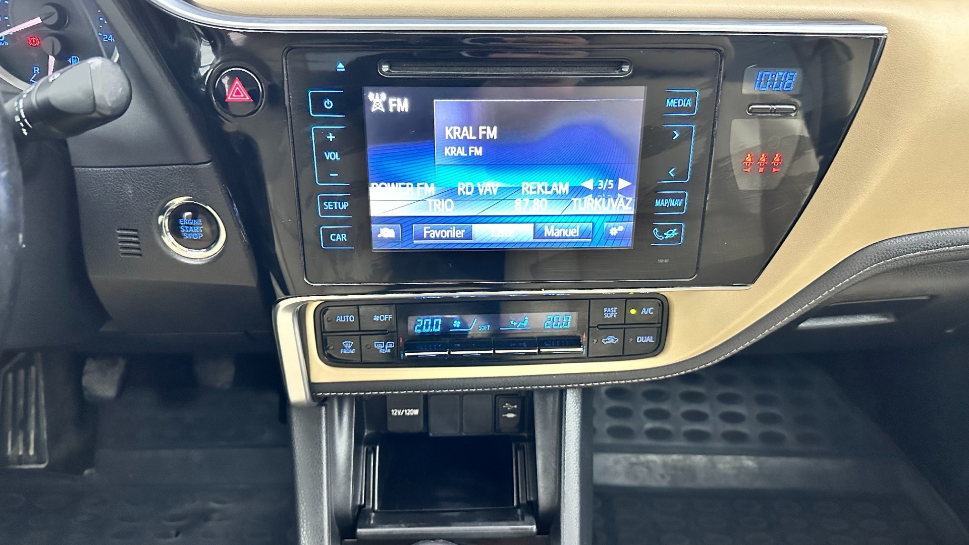 2017 TOYOTA COROLLA 1.4 D-4D Premium 50.Yıl