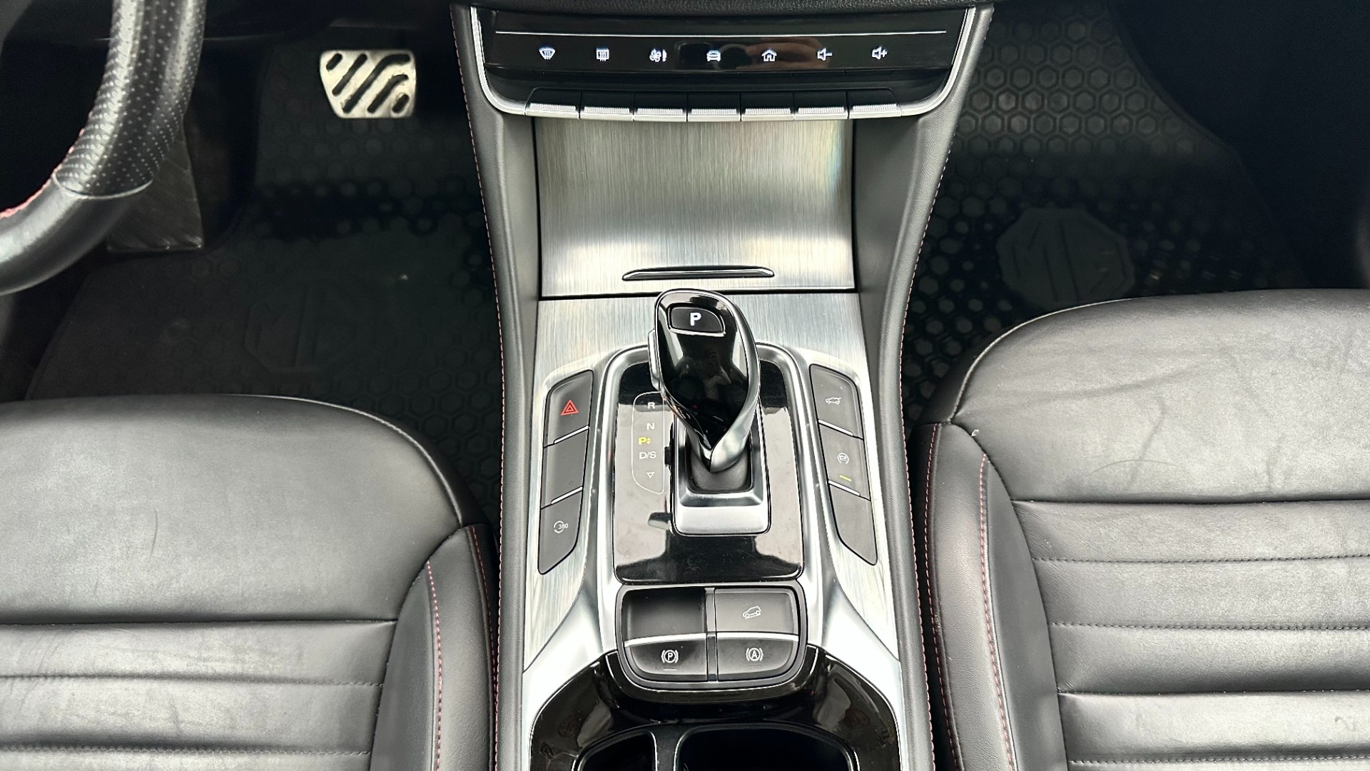 2023 MG HS 1.5 T-GDI Luxury