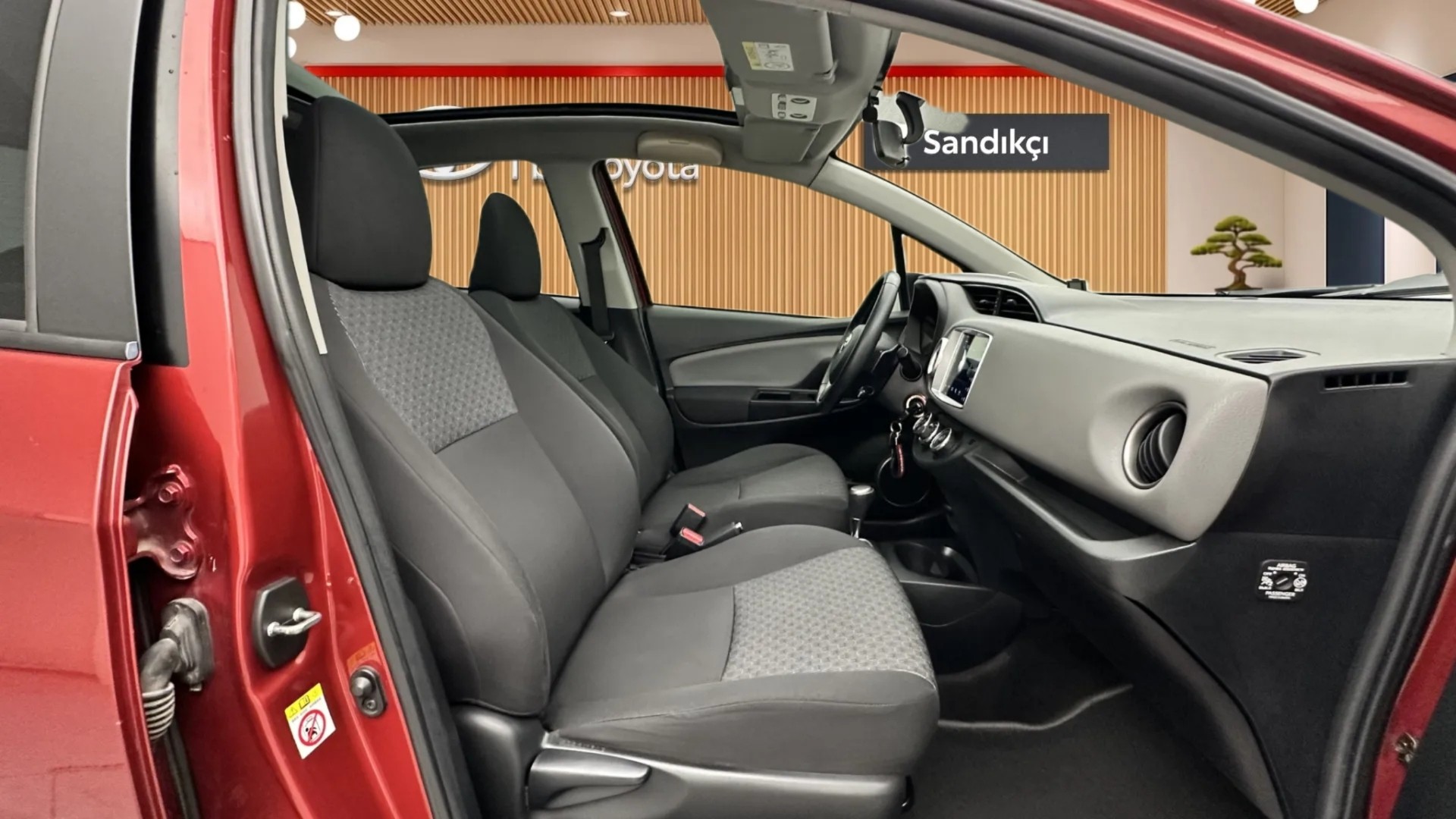 2015 TOYOTA YARIS 1.33 FUN SPECIAL MULTIDRIVE S