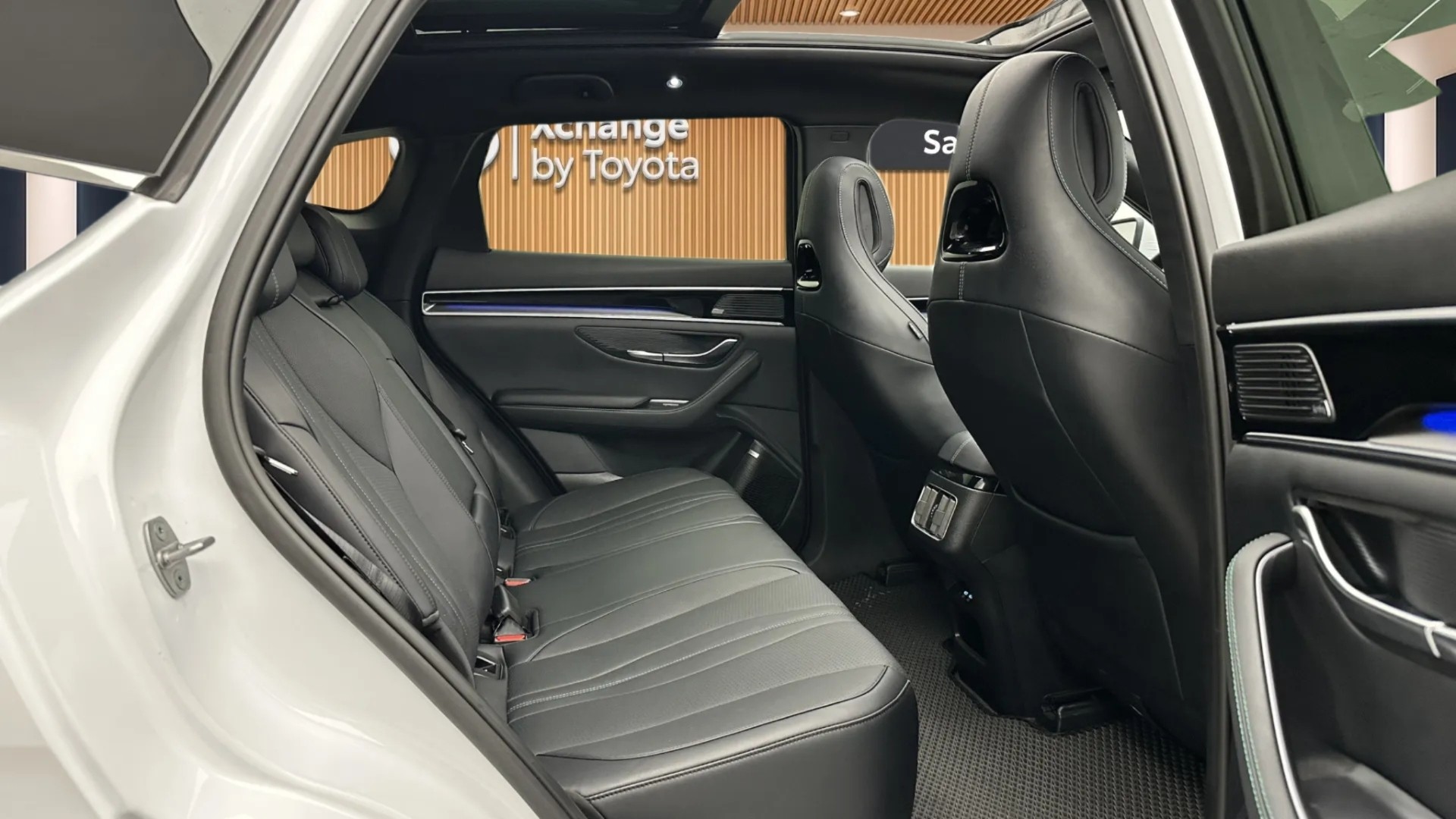 2024 BYD SEAL U DM-İ Design