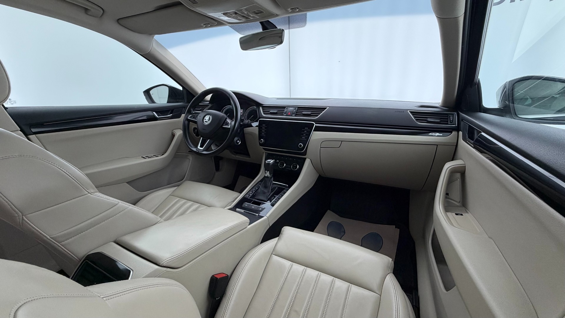 2017 SKODA SUPERB 2.0 TDI SCR GREENTECH 4X4 LAURIN&KLEMENT DSG