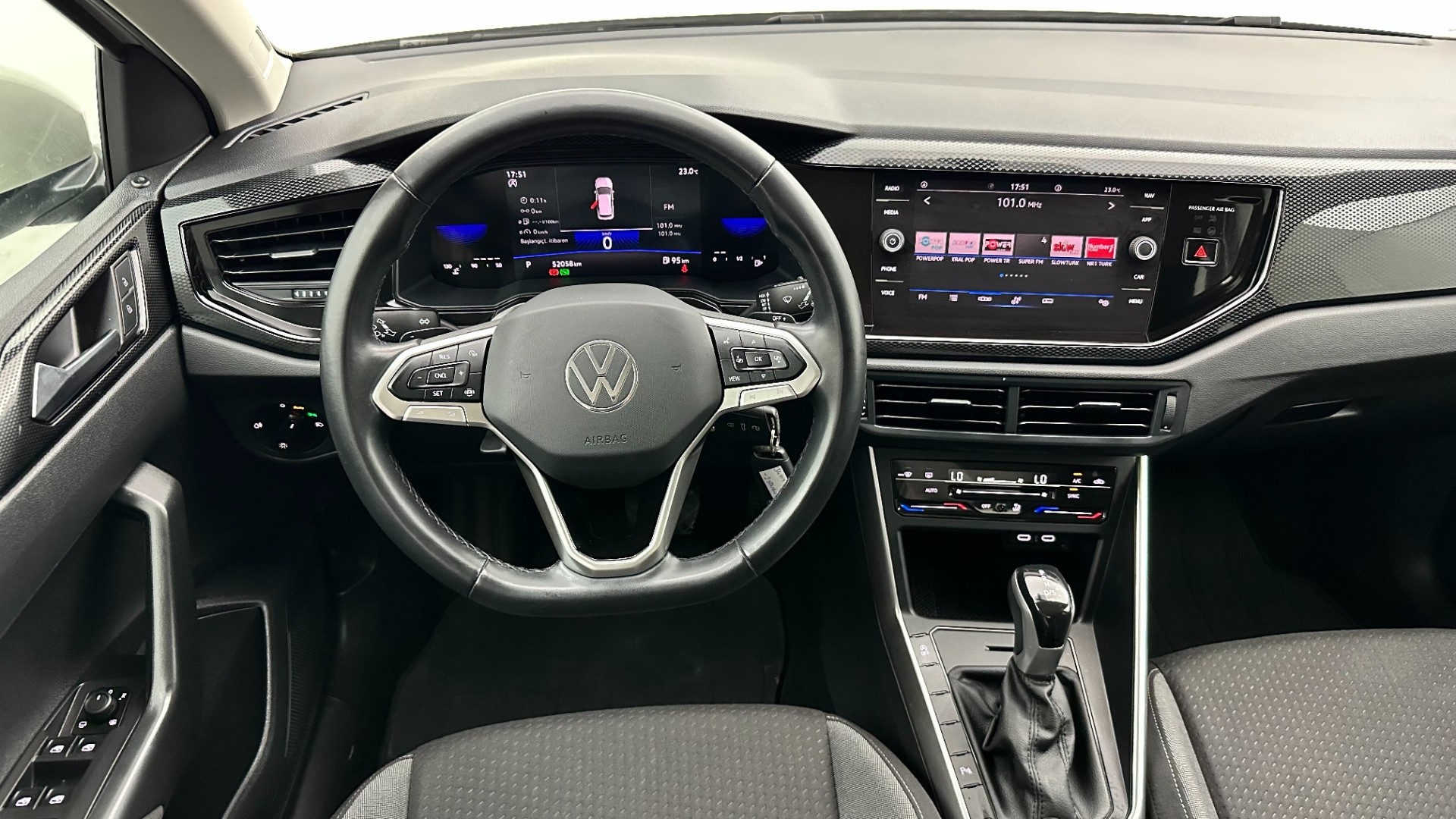 2023 VOLKSWAGEN Taigo 1.0 TSI Life