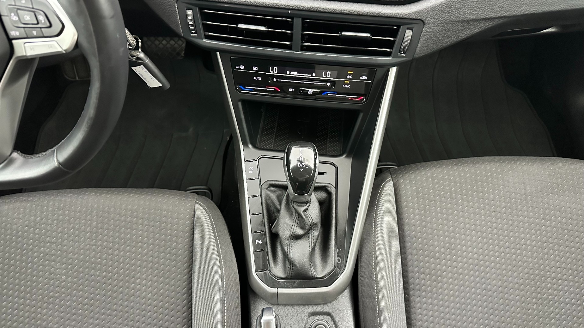 2023 VOLKSWAGEN Taigo 1.0 TSI Life