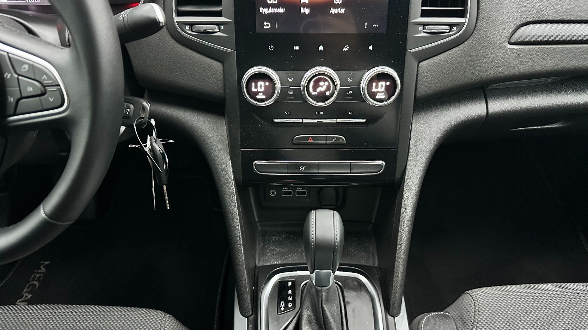 2025 RENAULT MEGANE 1.3 TCE TOUCH EDC
