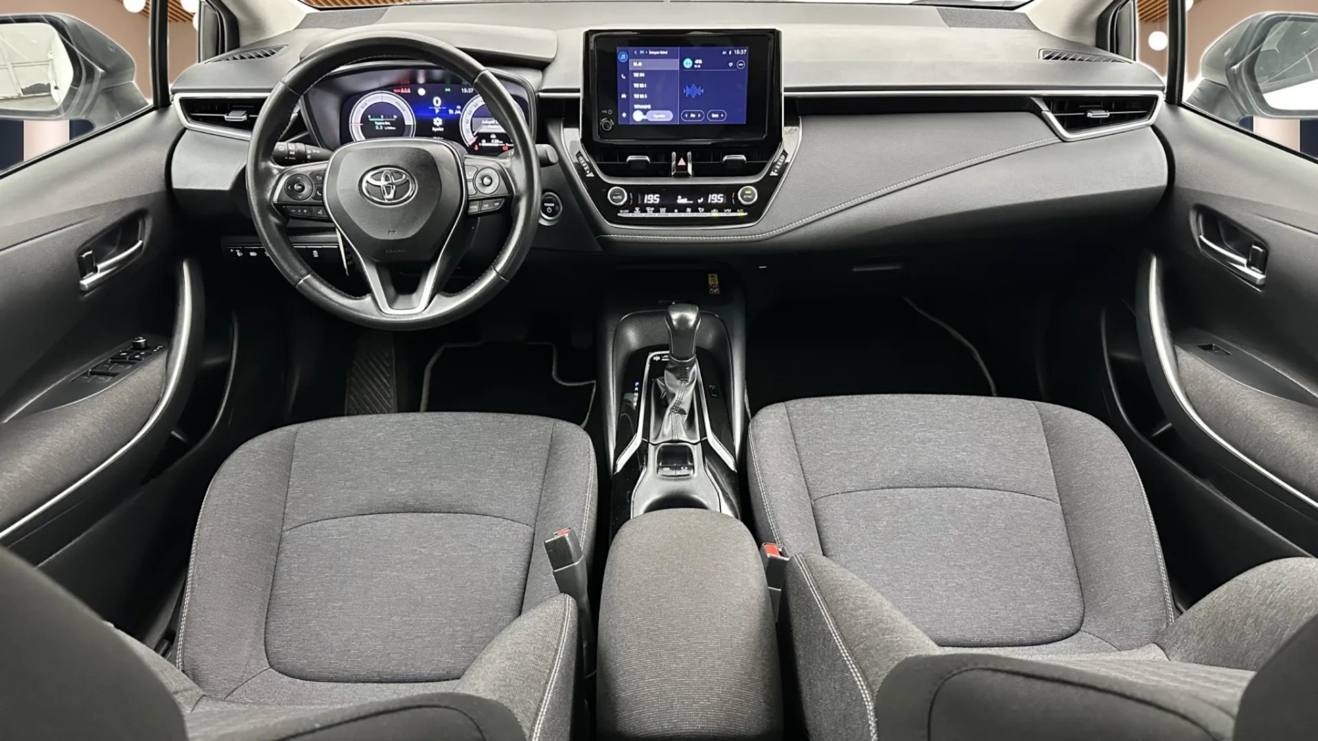 2023 TOYOTA COROLLA 1.8 HYBRID DREAM E-CVT