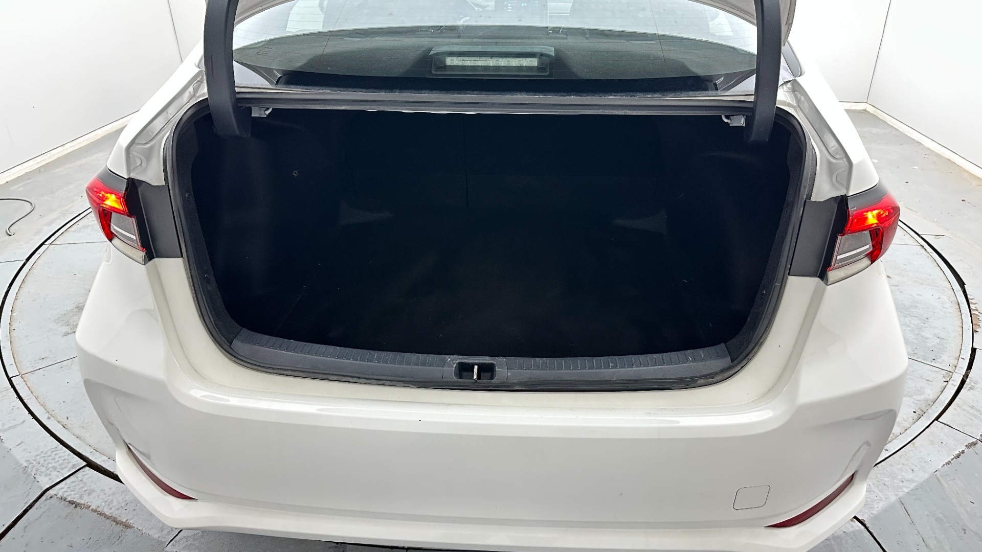 2023 TOYOTA COROLLA 1.8 HYBRID DREAM E-CVT