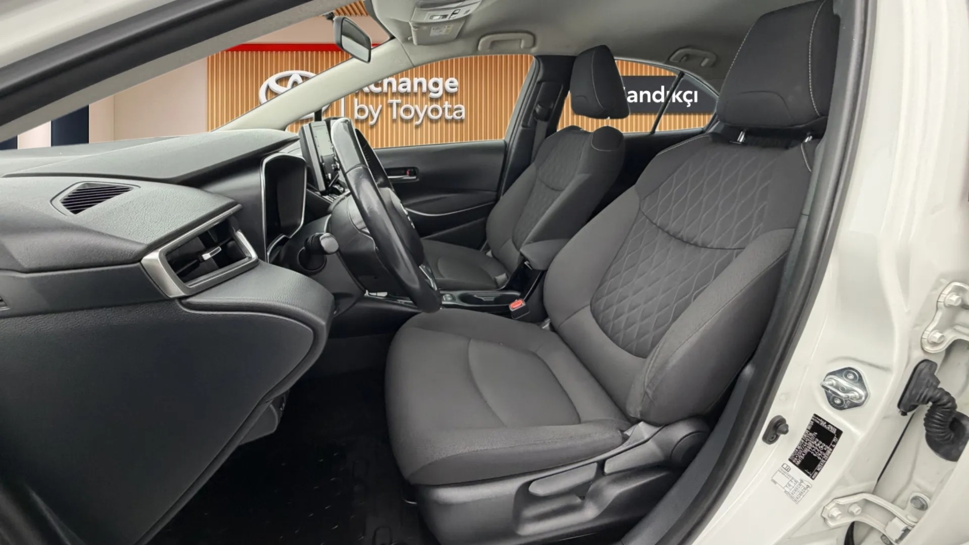 2021 TOYOTA COROLLA 1.5 DREAM